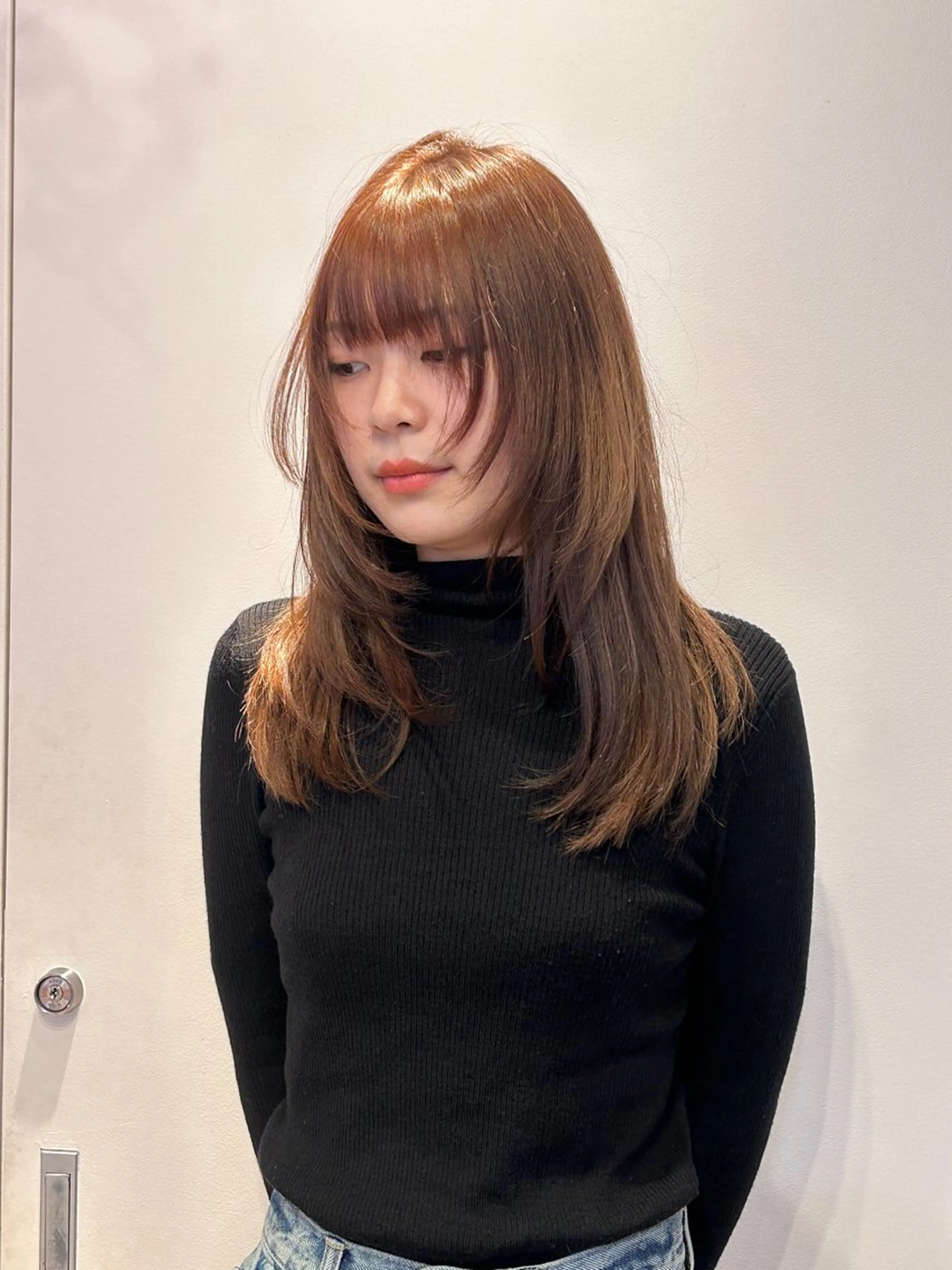 セミロング カラー カット ヘアカラー ナチュラル大人っぽい スタイル　MAORIのヘアスタイル