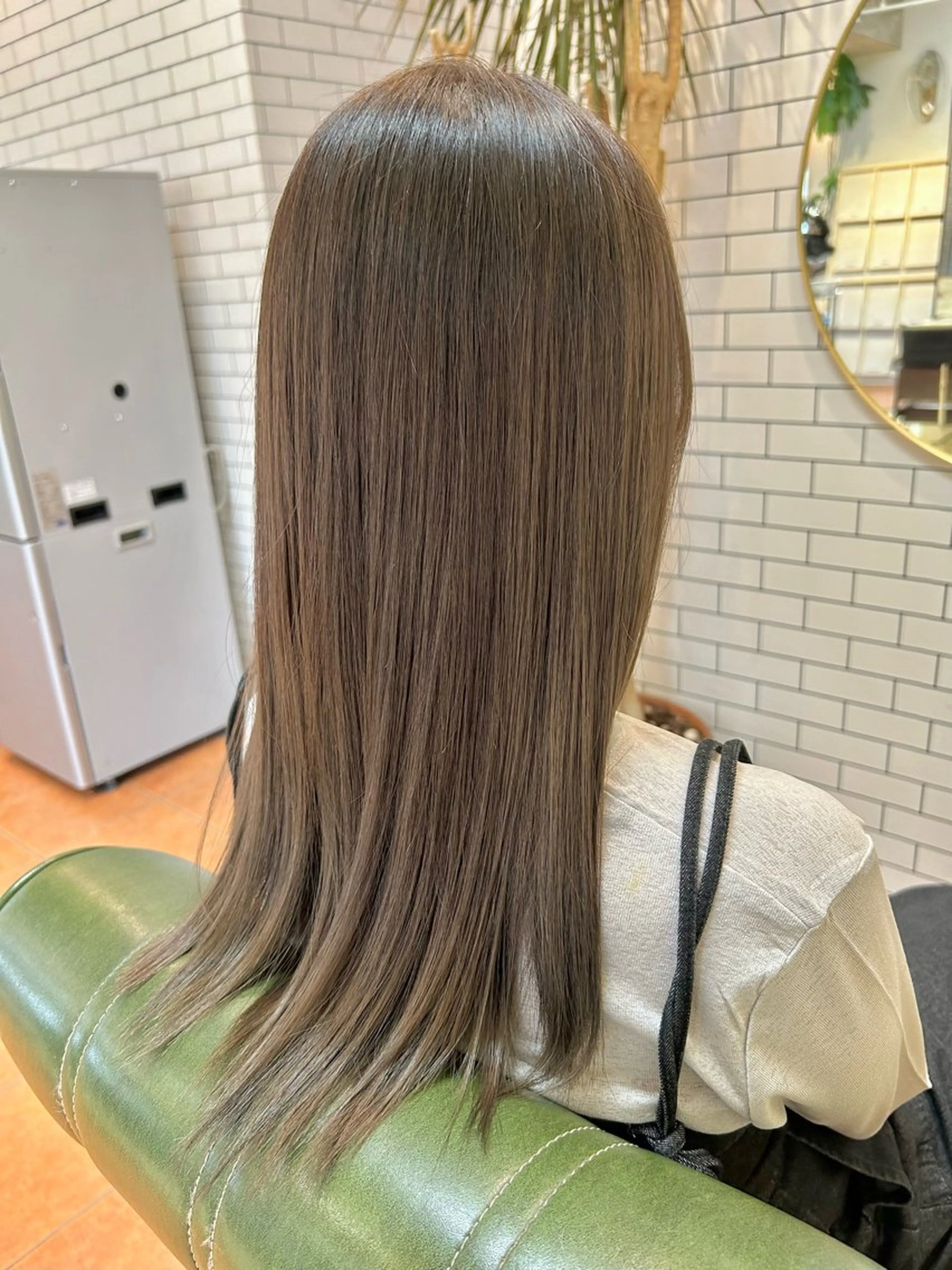 ロング カラー ヘアカラー トリートメント 石井 佑樹のヘアスタイル