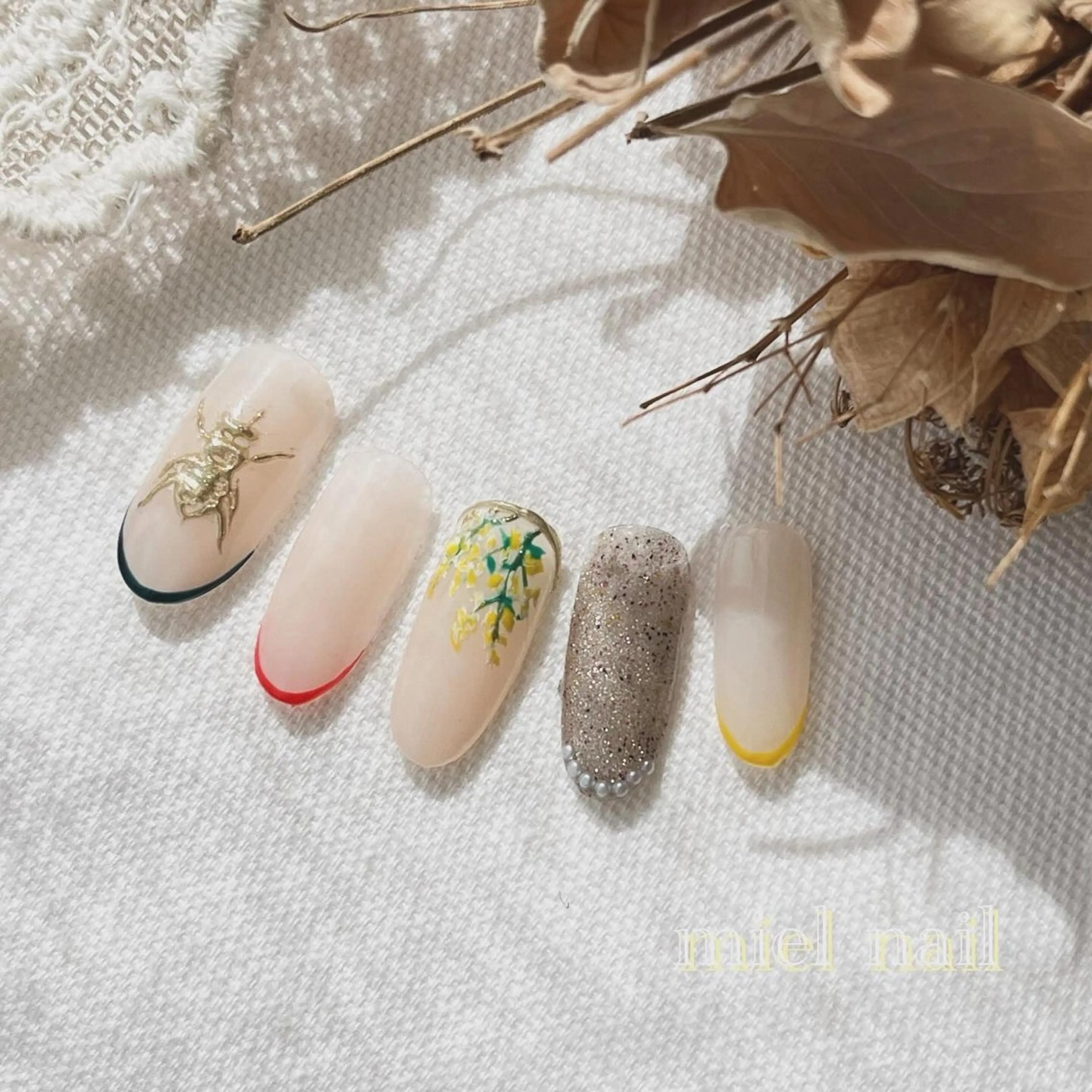 ネイル フレンチネイル ミラーネイル 春ネイル ハンドネイル miel nailのネイルデザイン