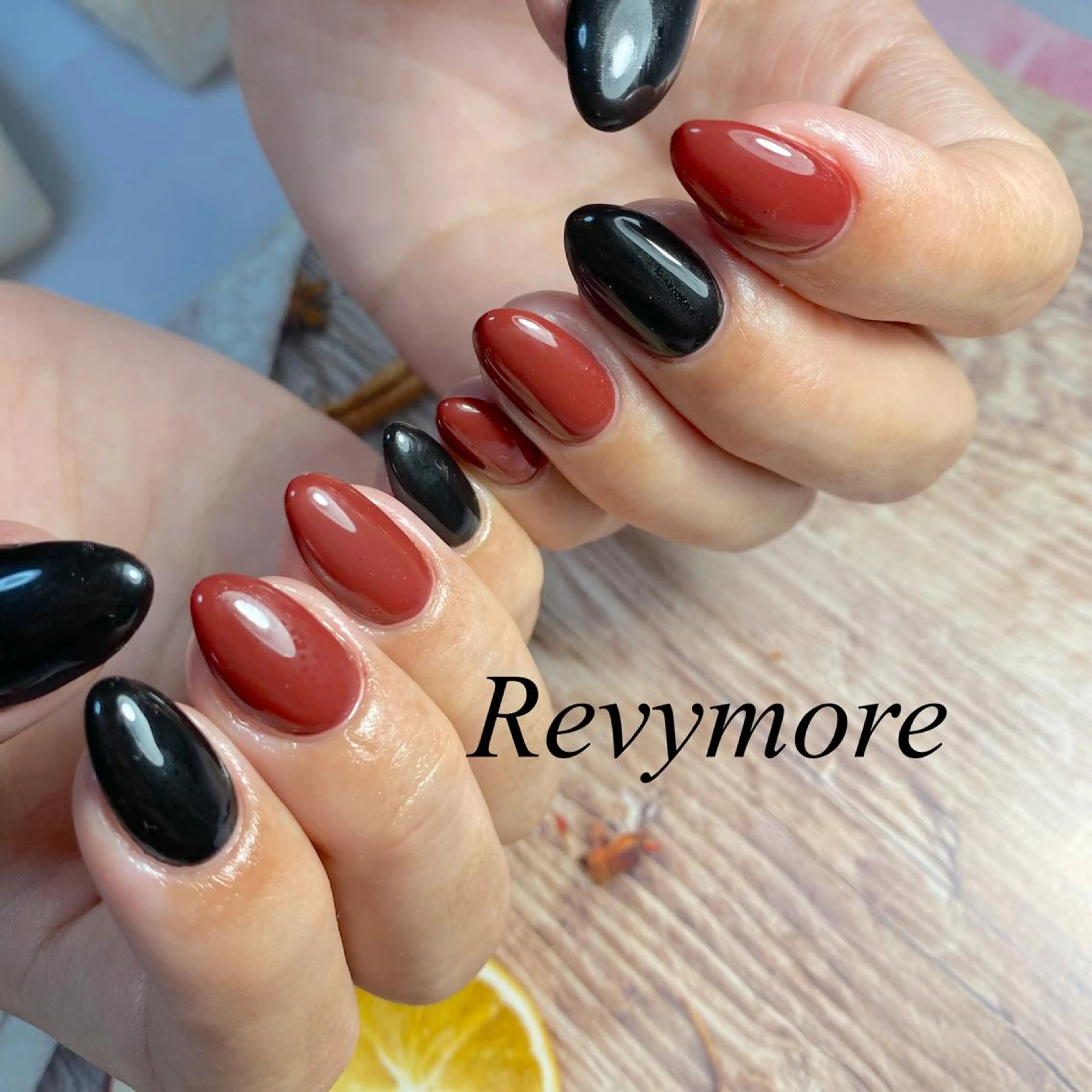 ミディアム ネイル ボルドー ジェルネイル ニュアンスネイル オフィスネイル ワンカラーネイル nail salon Revymore所属・nail salon Revymoreのネイルデザイン