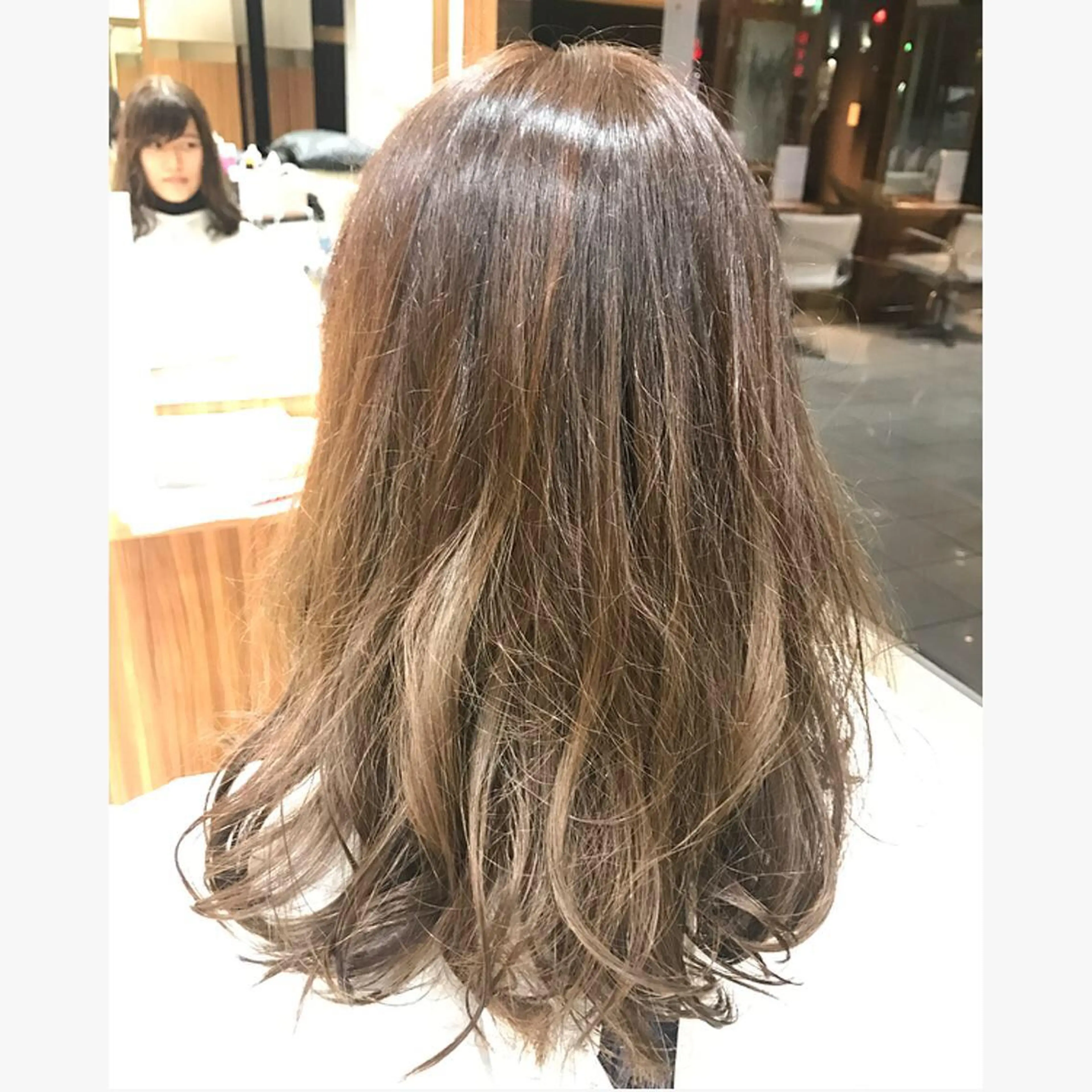 ミディアム カラー 白髪ぼかしハイライト 柳川拓哉のヘアスタイル