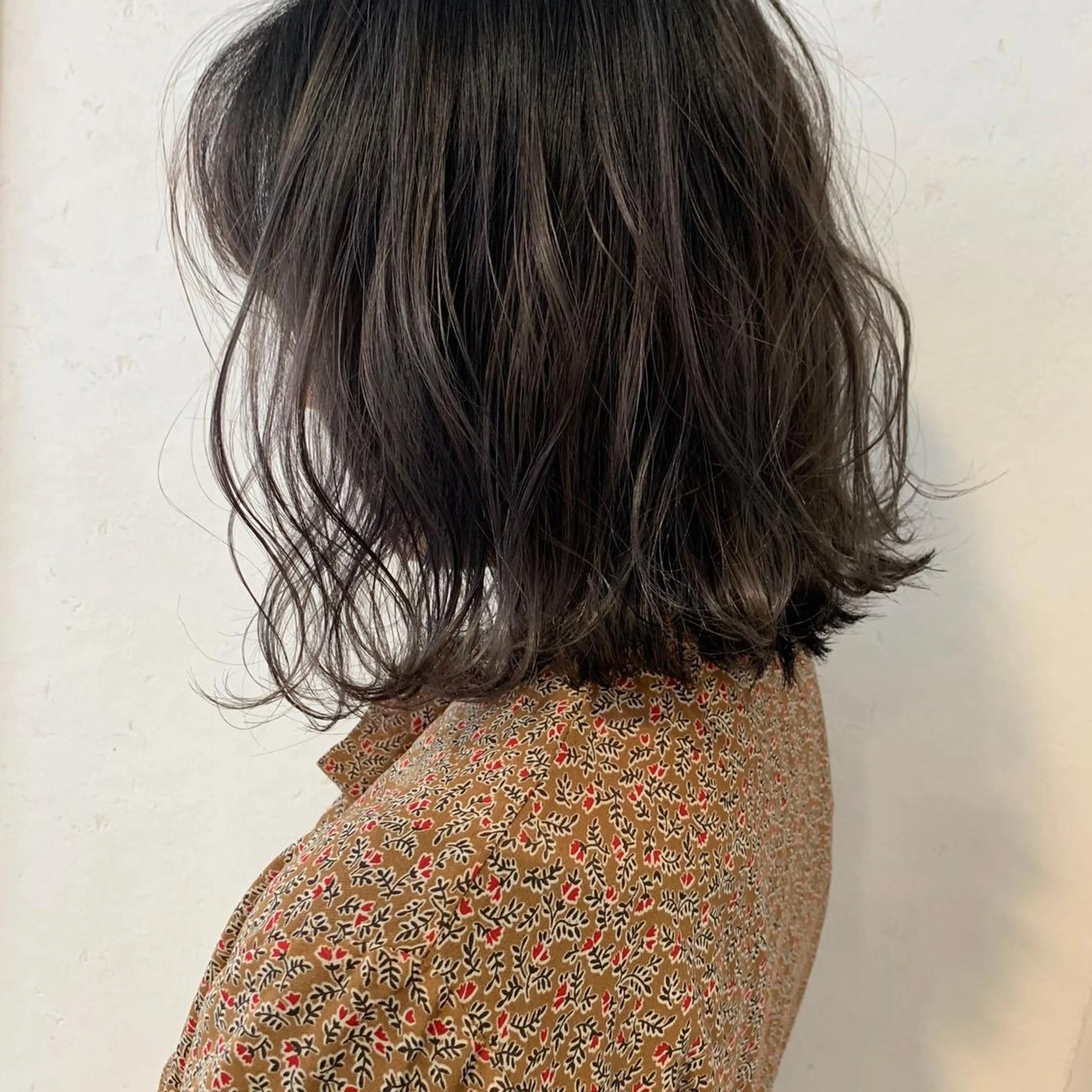 ミディアム カラー illfrere　イルフレール所属・柳原 実央のヘアスタイル