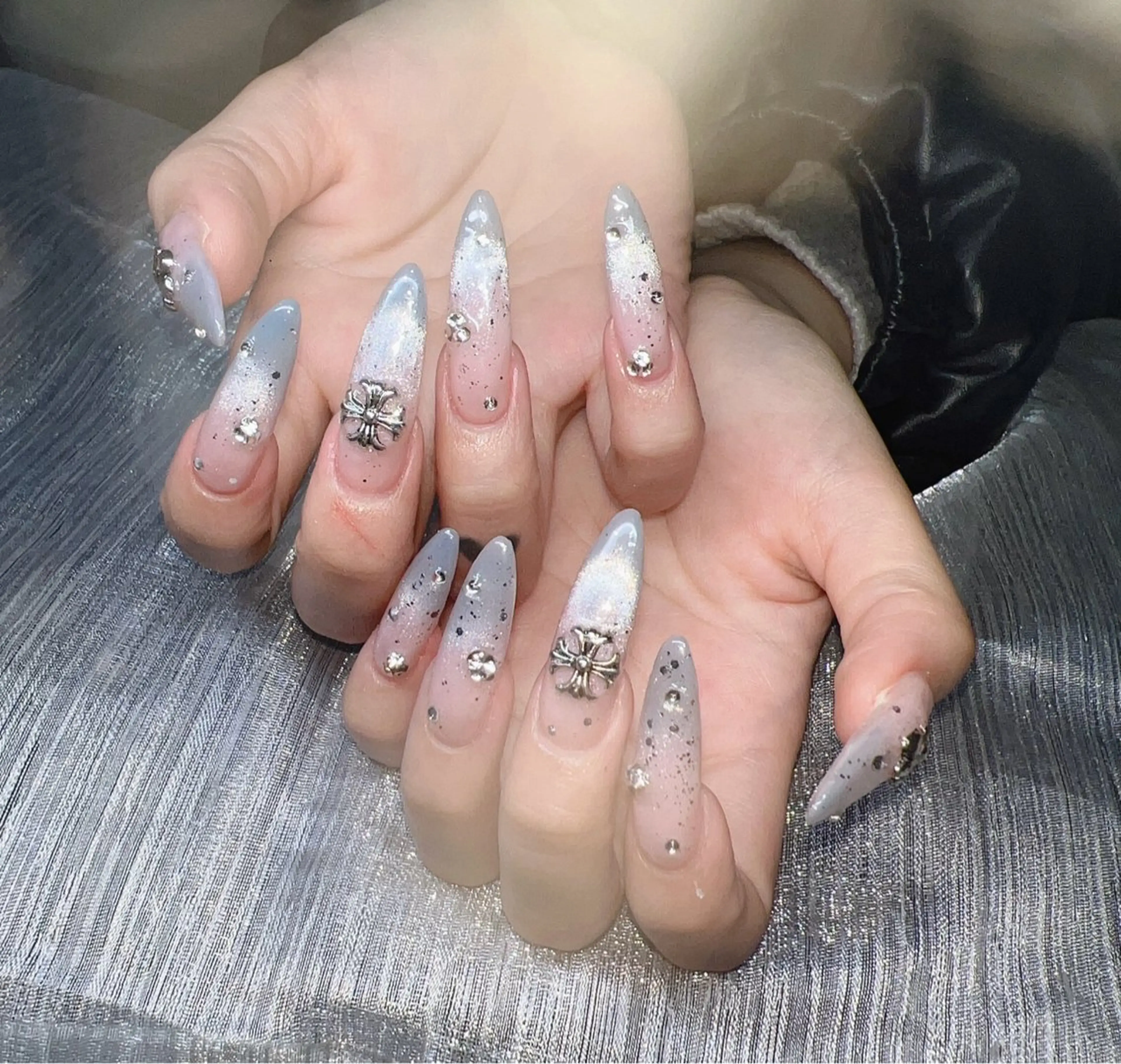 ネイル ハンドネイル Lee Nailsのネイルデザイン
