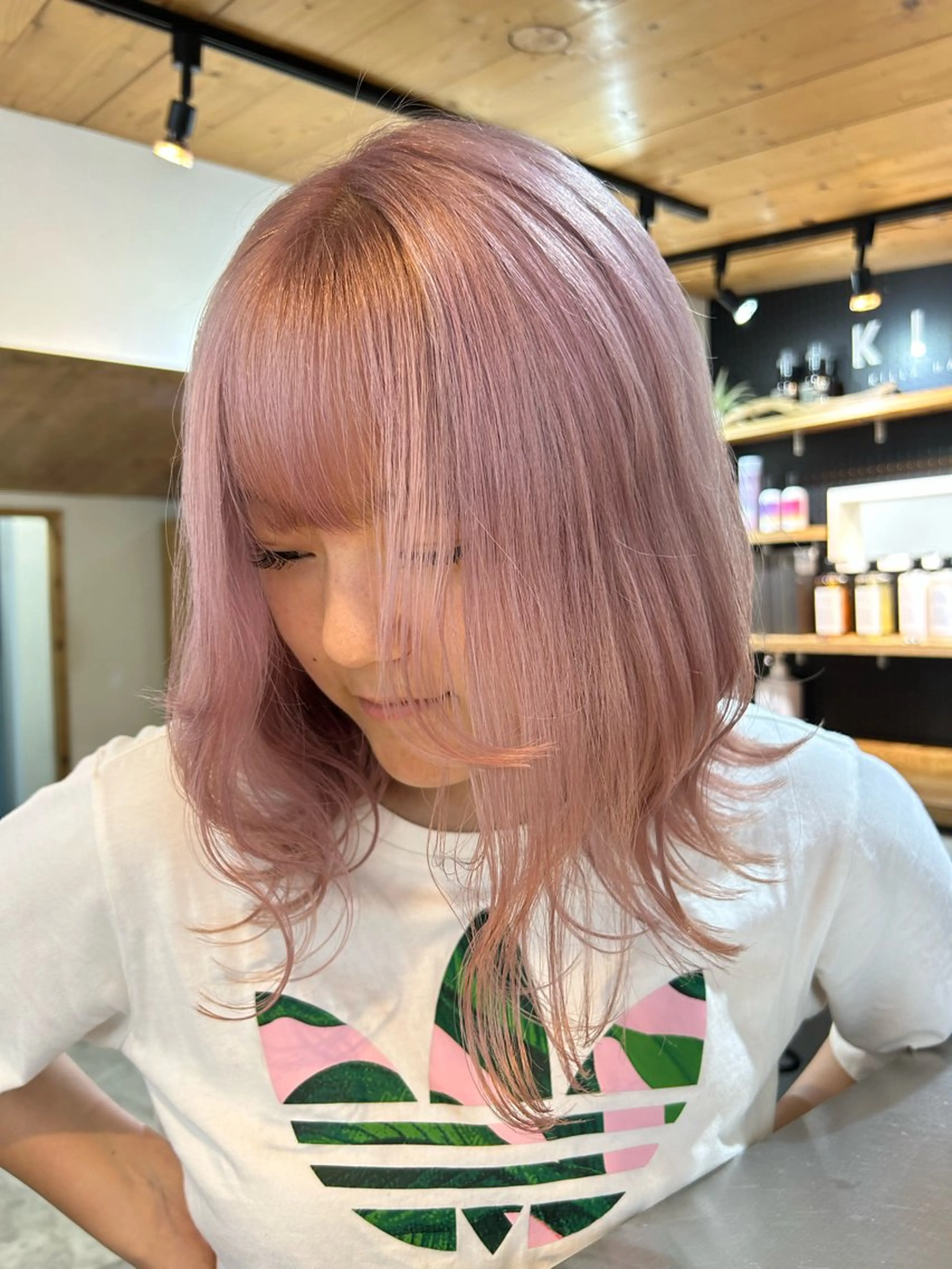 セミロング カラー メンズ ピンクカラー カット ヘアカラー トリートメント 🧸艶々韓国ヘア 🧁mizunaのヘアスタイル