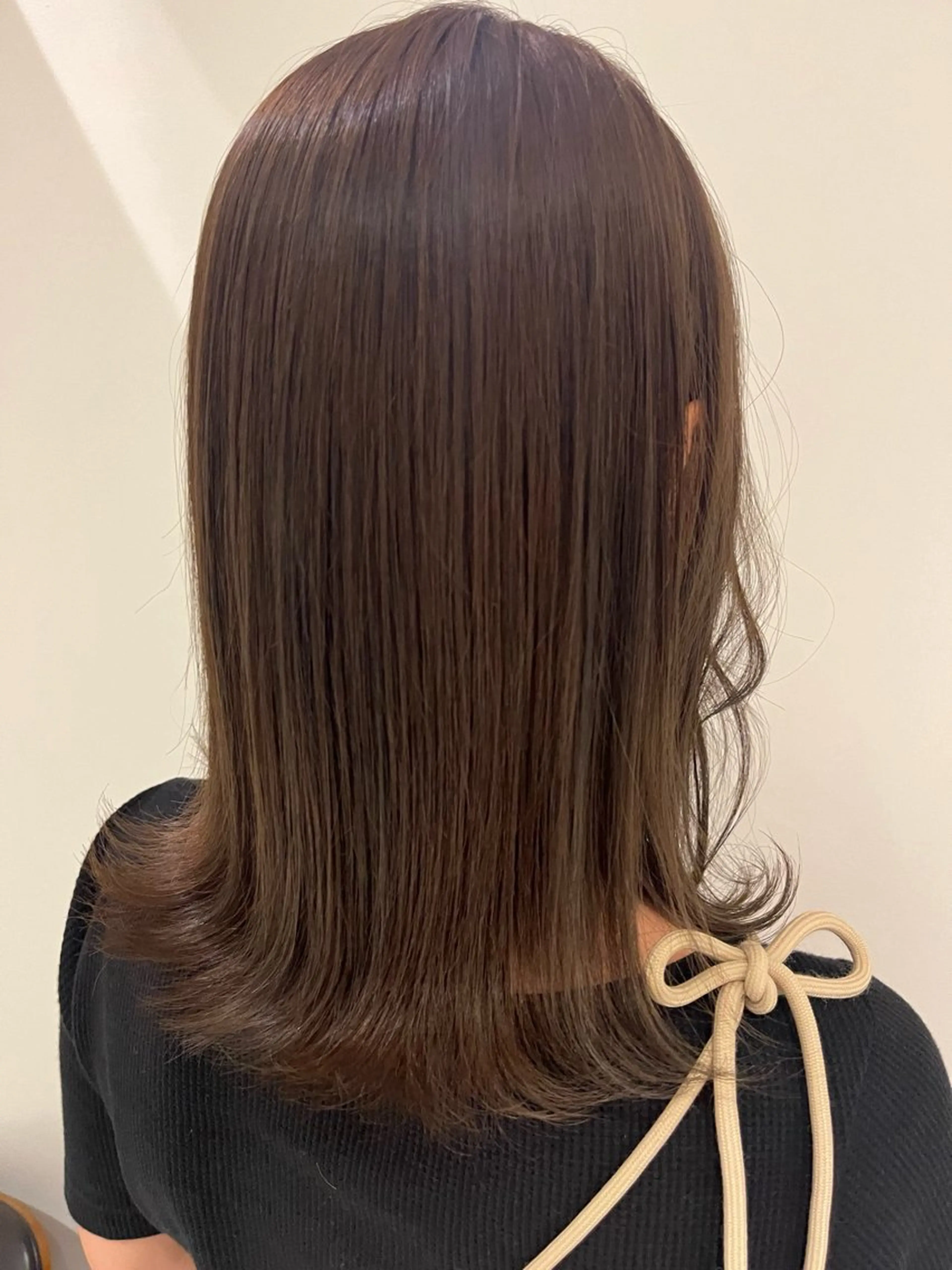 ショート ボブ 外ハネヘア 頭皮につけないカラー /白髪ぼかし/実加永のヘアスタイル