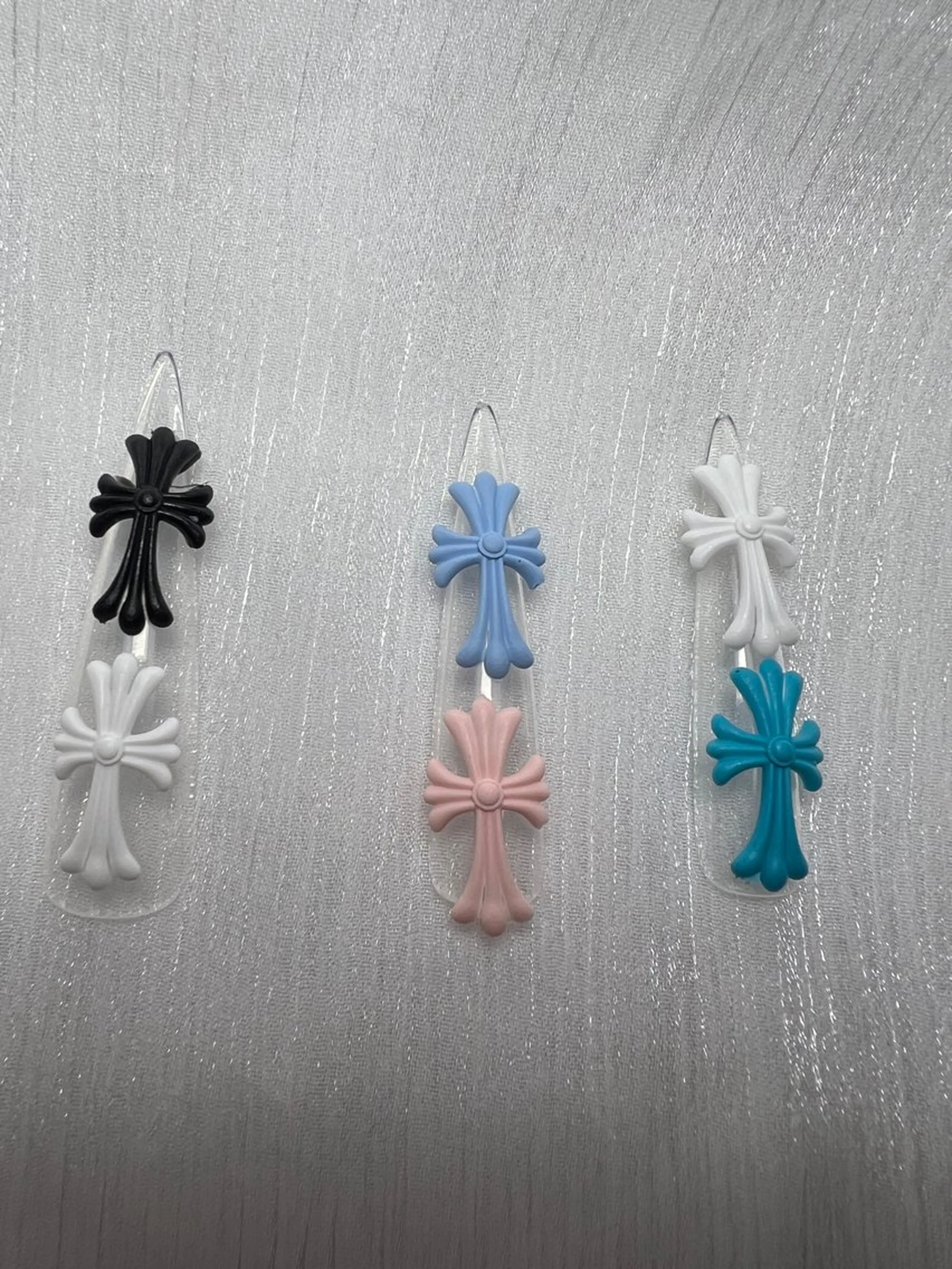 ネイル アートネイル オーロラネイル チークネイル 長さ出し フットネイル ハンドネイル フットネイル ハンドケア Noiranail_ studio川越西口のネイルデザイン