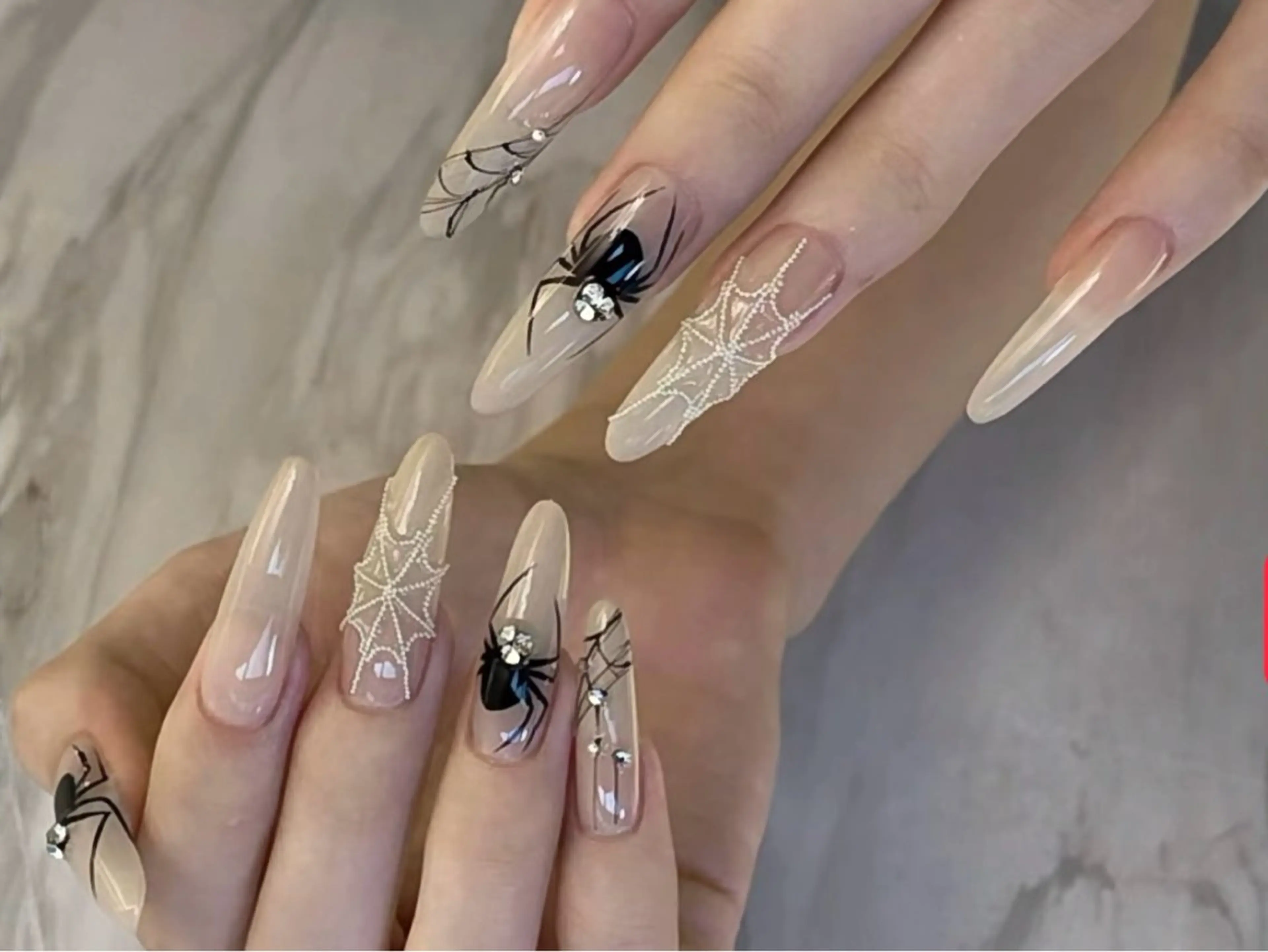 ネイル オーロラネイル フラッシュネイル ハロウィン キラキラネイル 韓国ネイル ハンドネイル Nail&Eyela sh Nanaのネイルデザイン