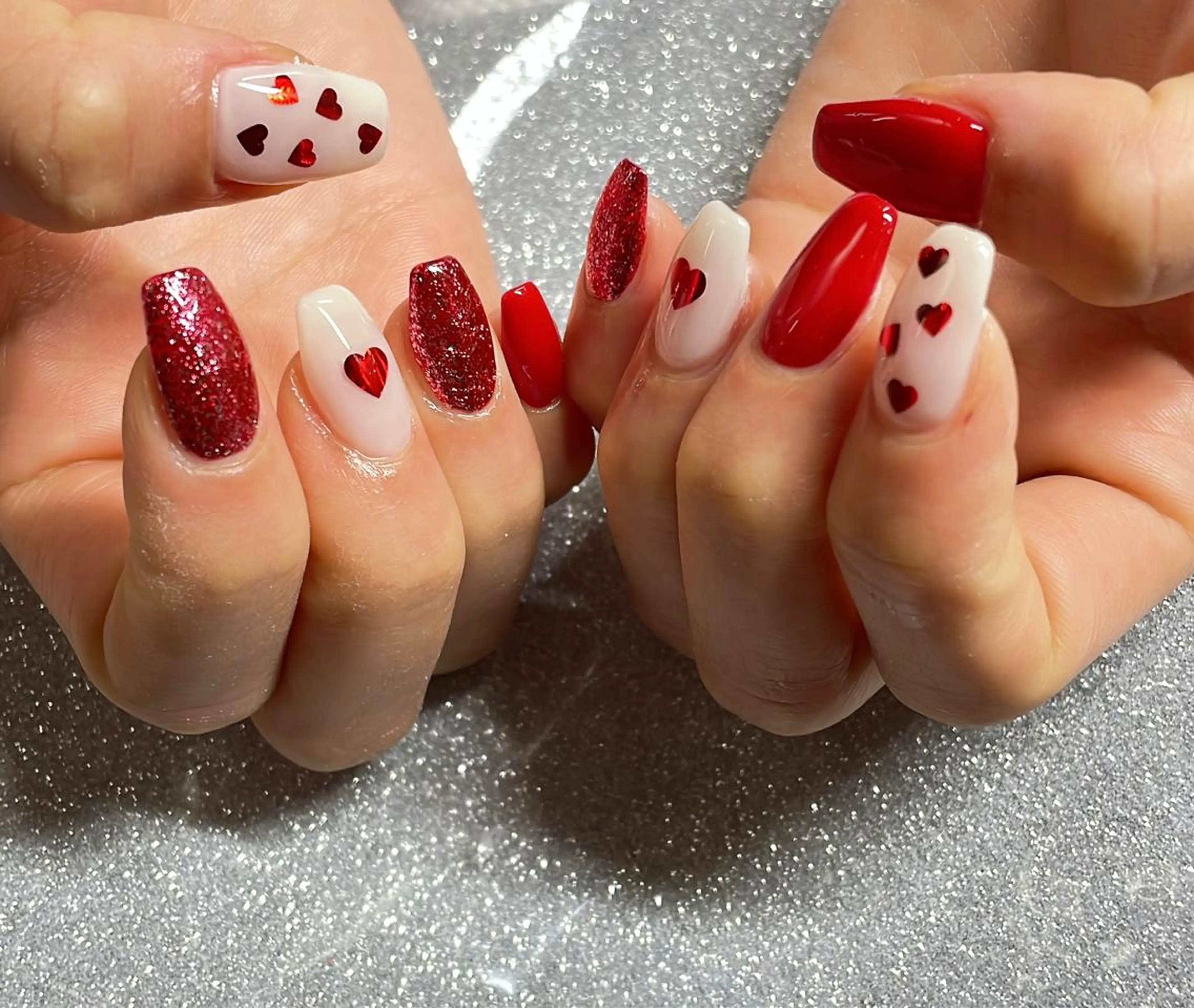 ネイル ハンドネイル VIERU 🌈🎀💖のネイルデザイン