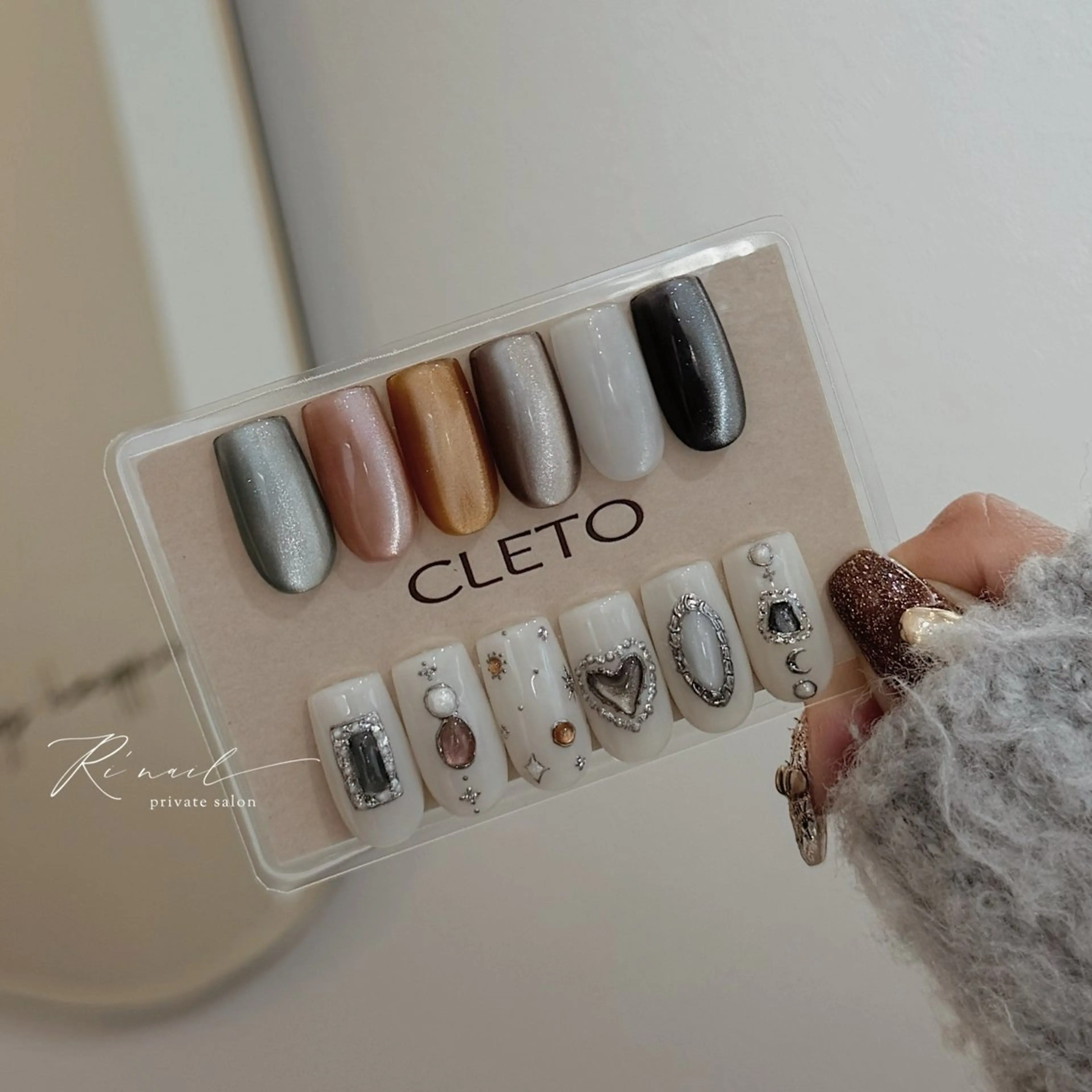 ネイル マグネットネイル ISHIWATA LINAのネイルデザイン