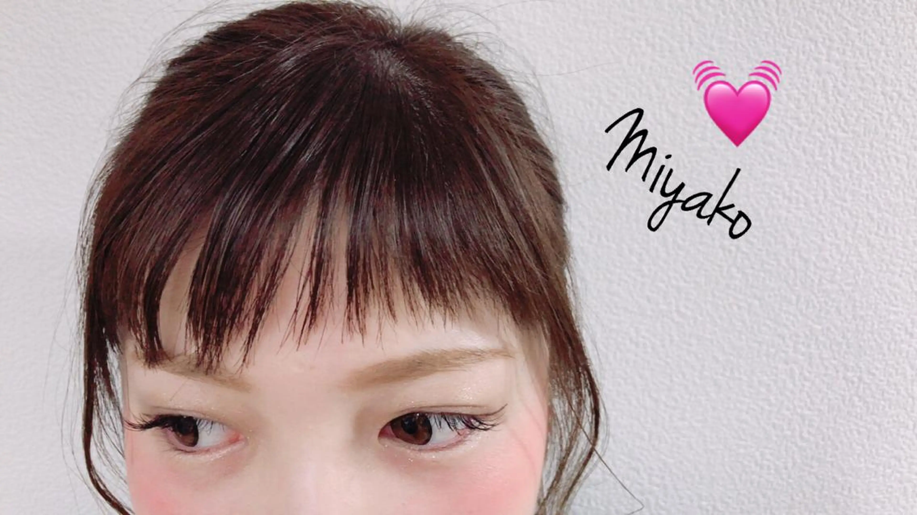 ロング 堀岡 さやかのヘアスタイル