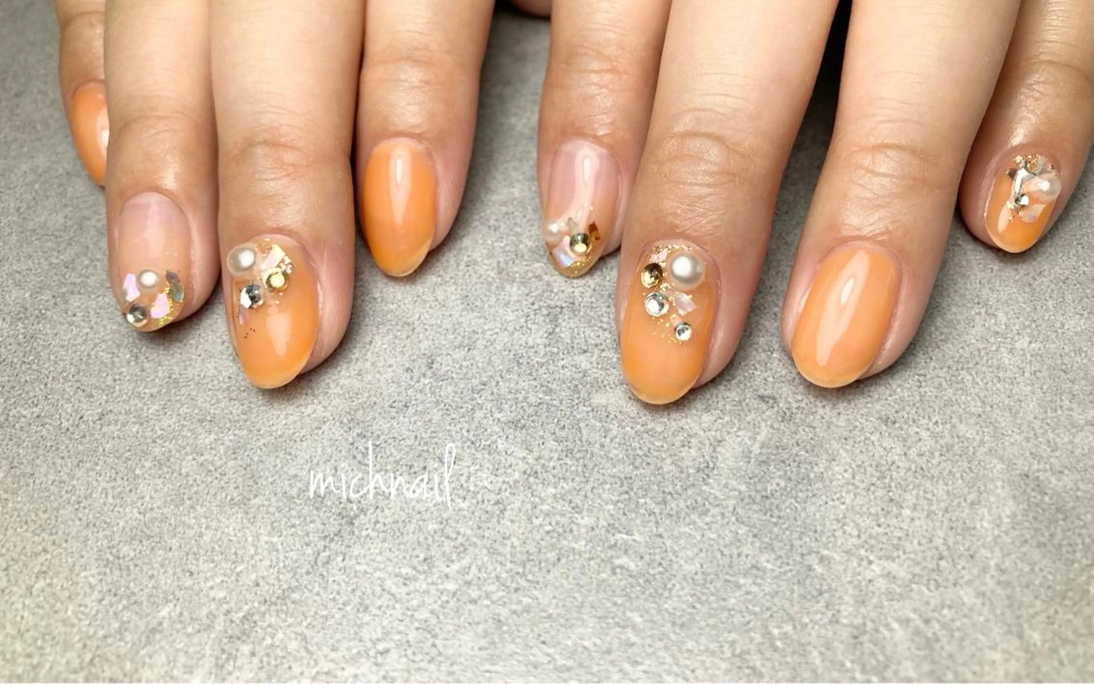 ネイル オレンジ eni. by michのネイルデザイン