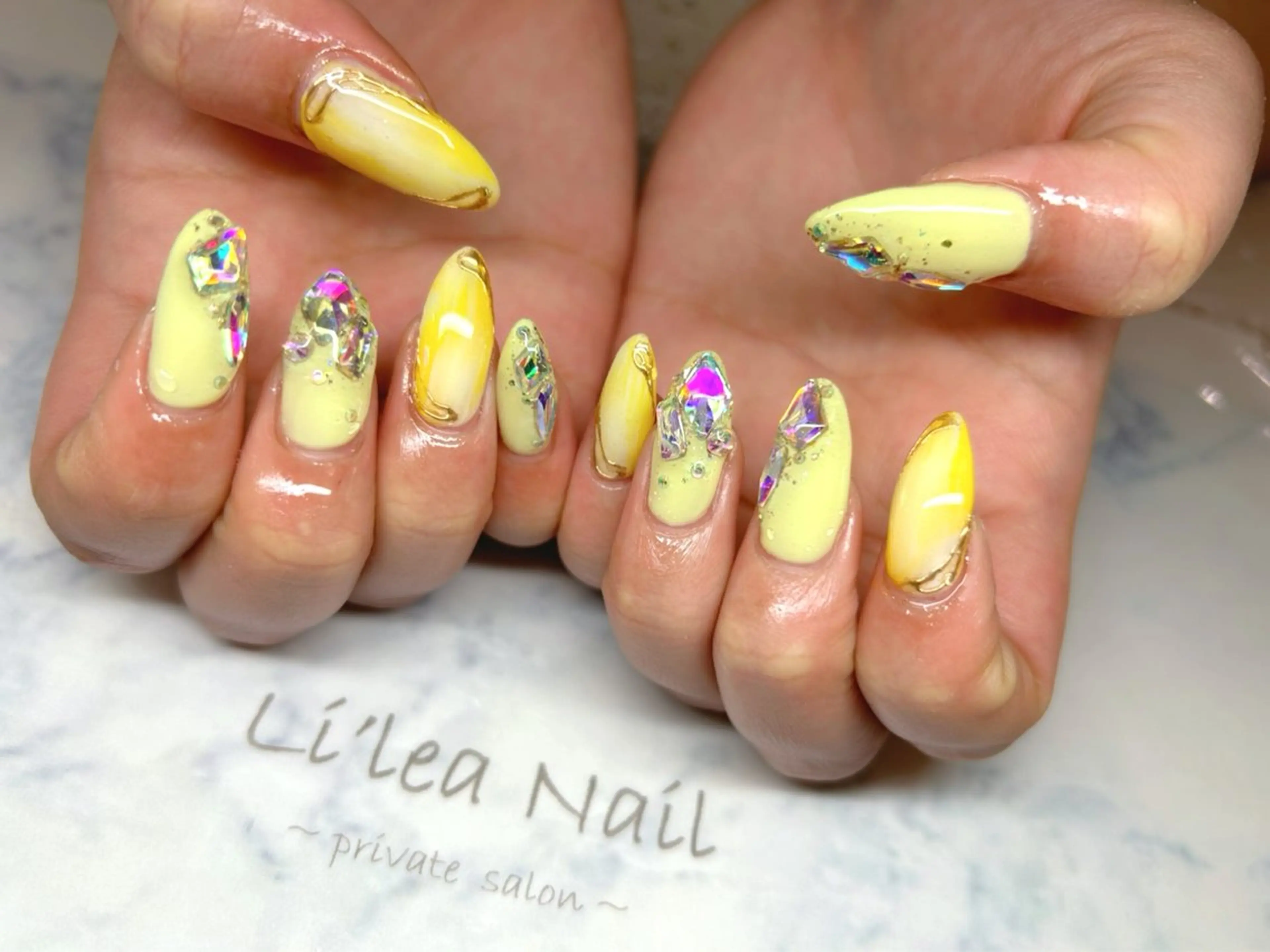 ネイル Li'leaNail AINAのネイルデザイン