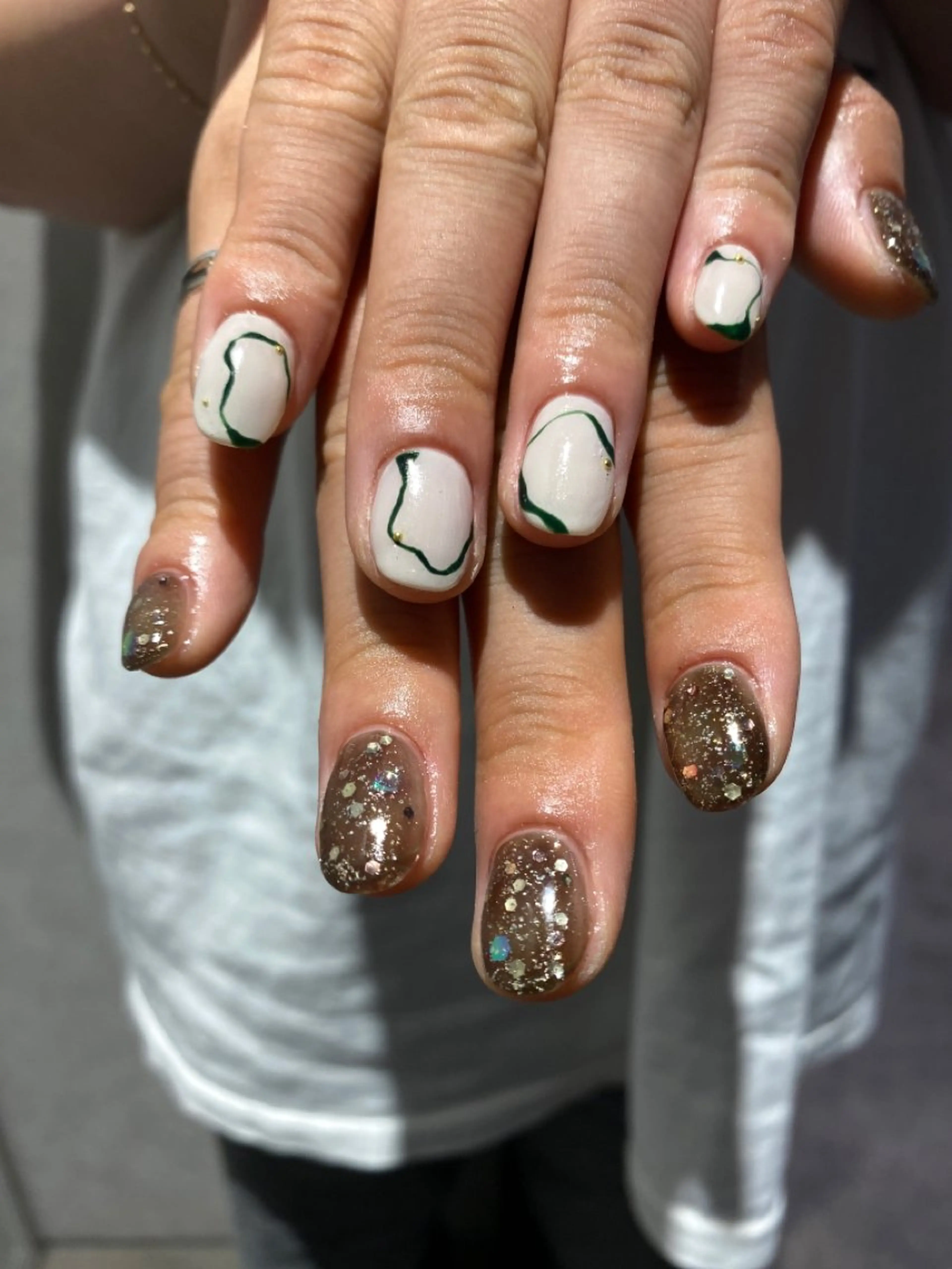 ネイル ブラウン ラメ(グリッター) ハンドネイル chika ／ nailのネイルデザイン