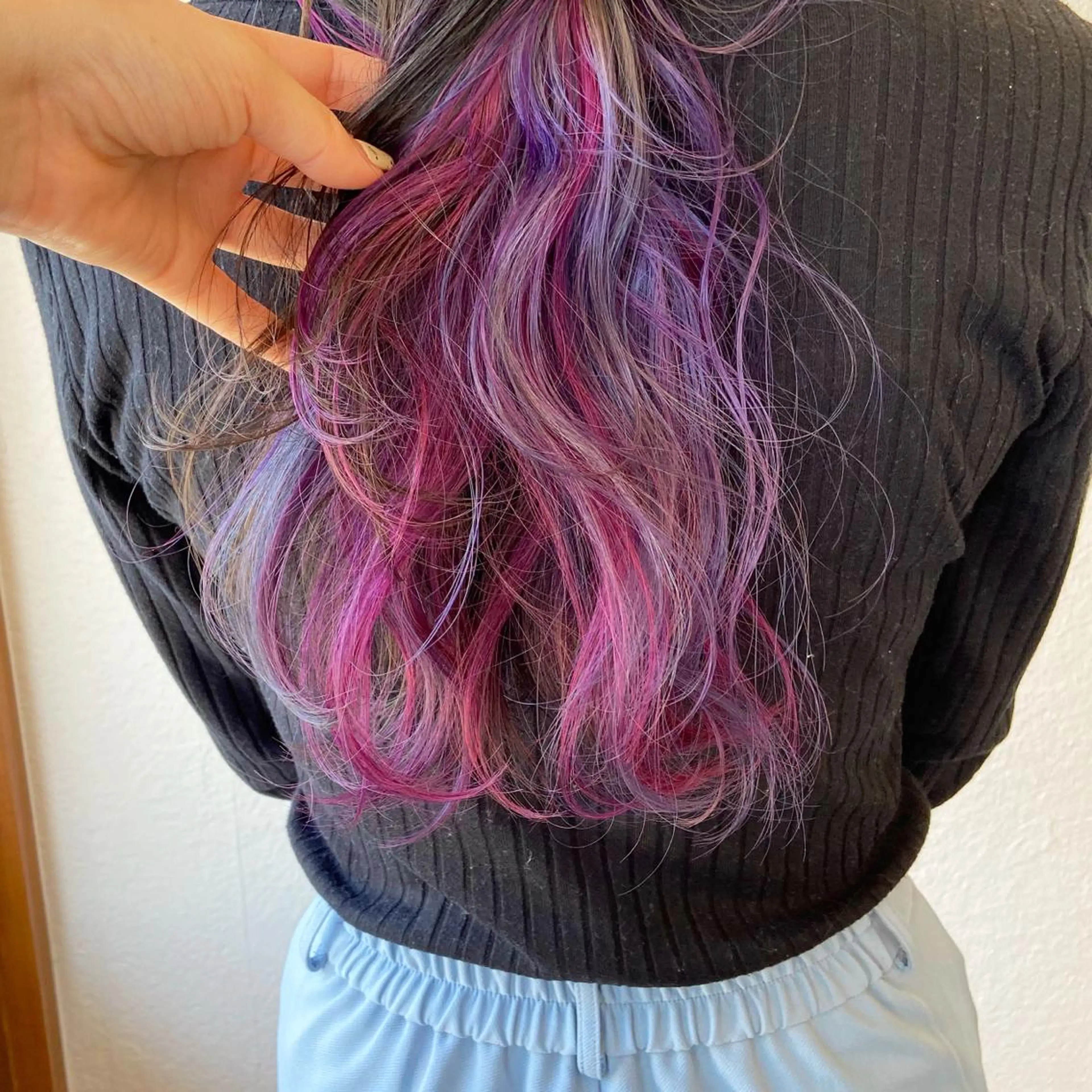 ロング カラー インナーカラー ユニコーンカラー 入江 志穂のヘアスタイル