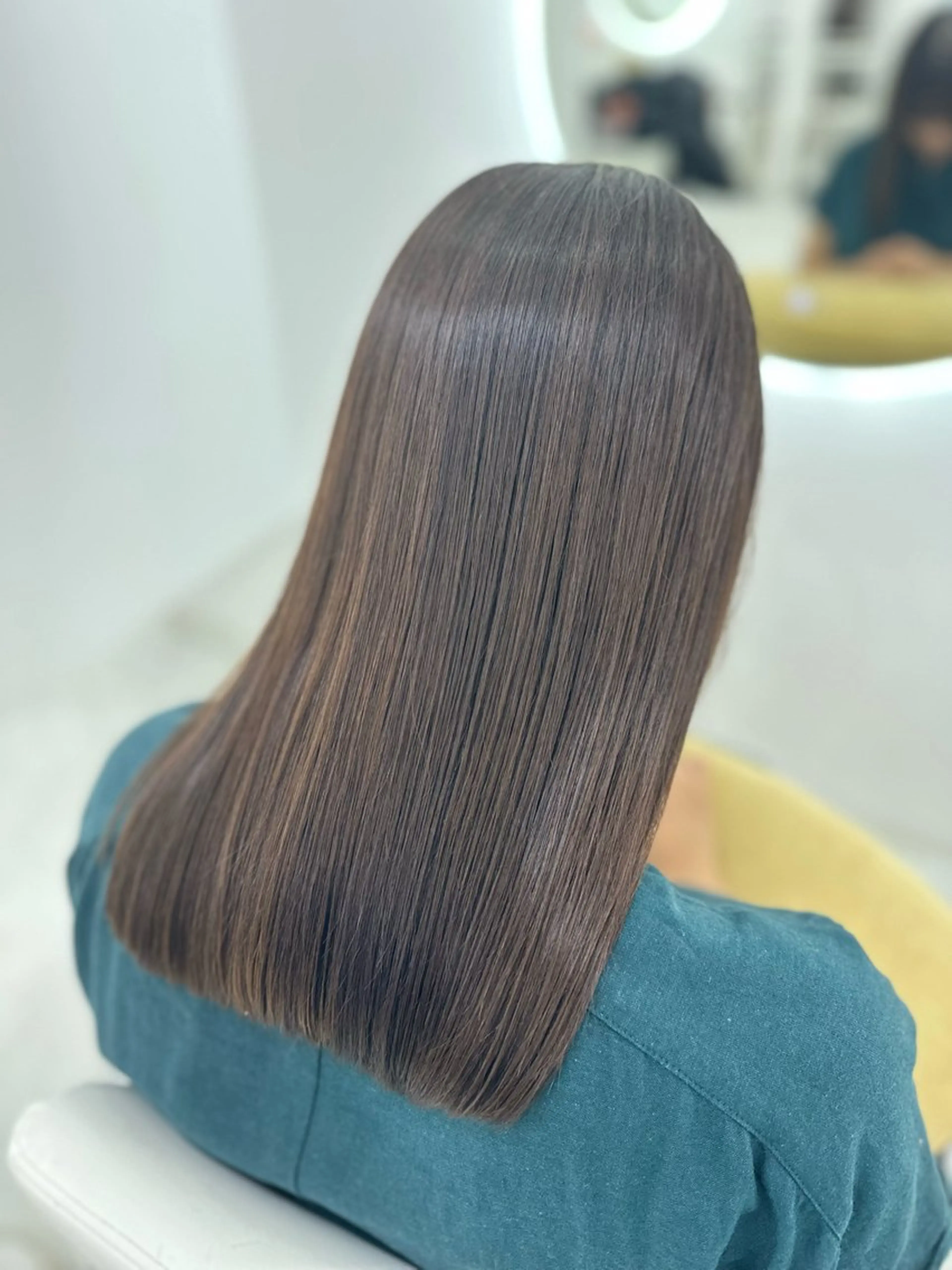 ミディアム aini上本町 吉元直明のヘアスタイル