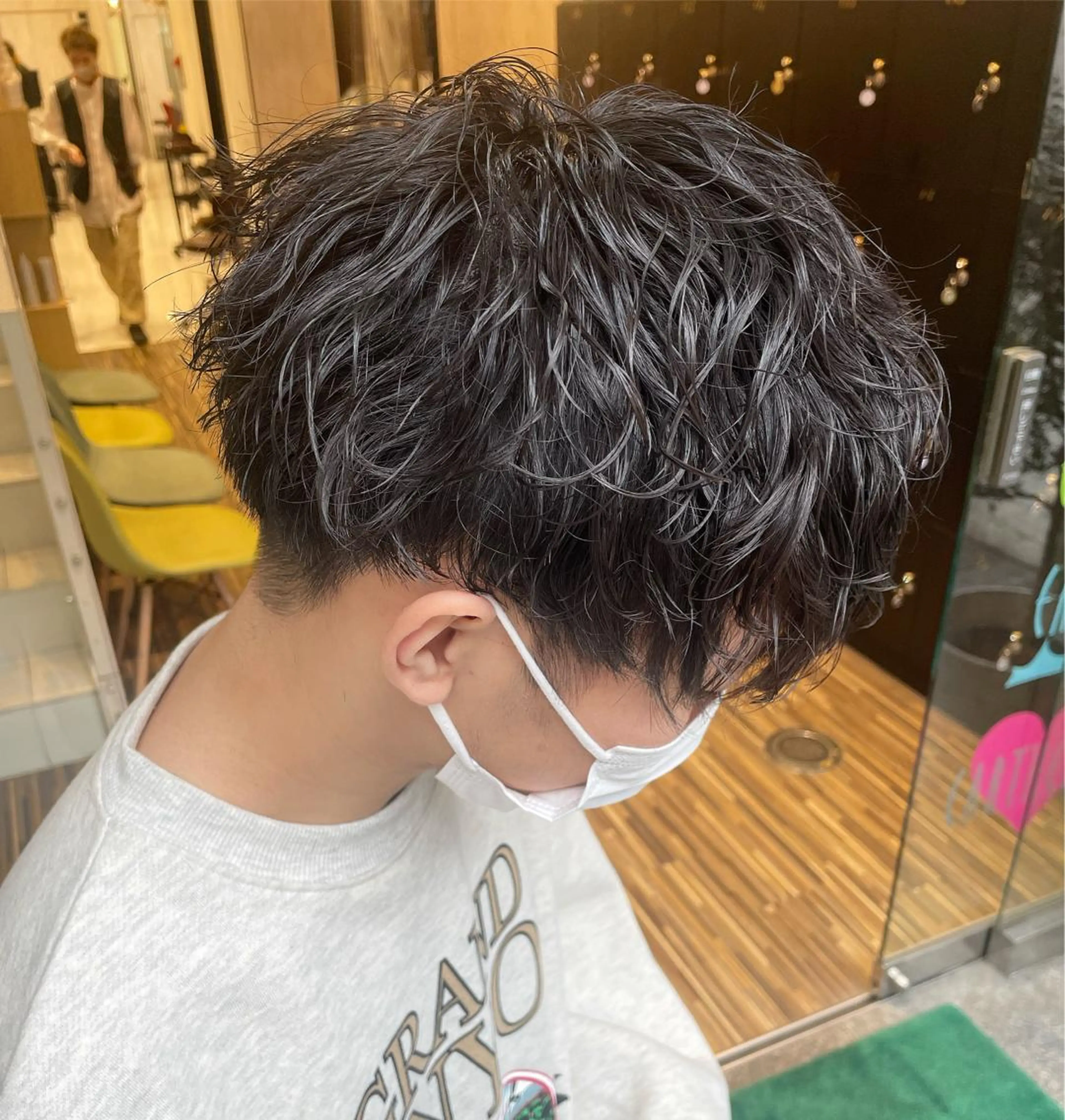 パーマ メンズ カット パーマ トリートメント EARTH 山﨑龍馬のヘアスタイル