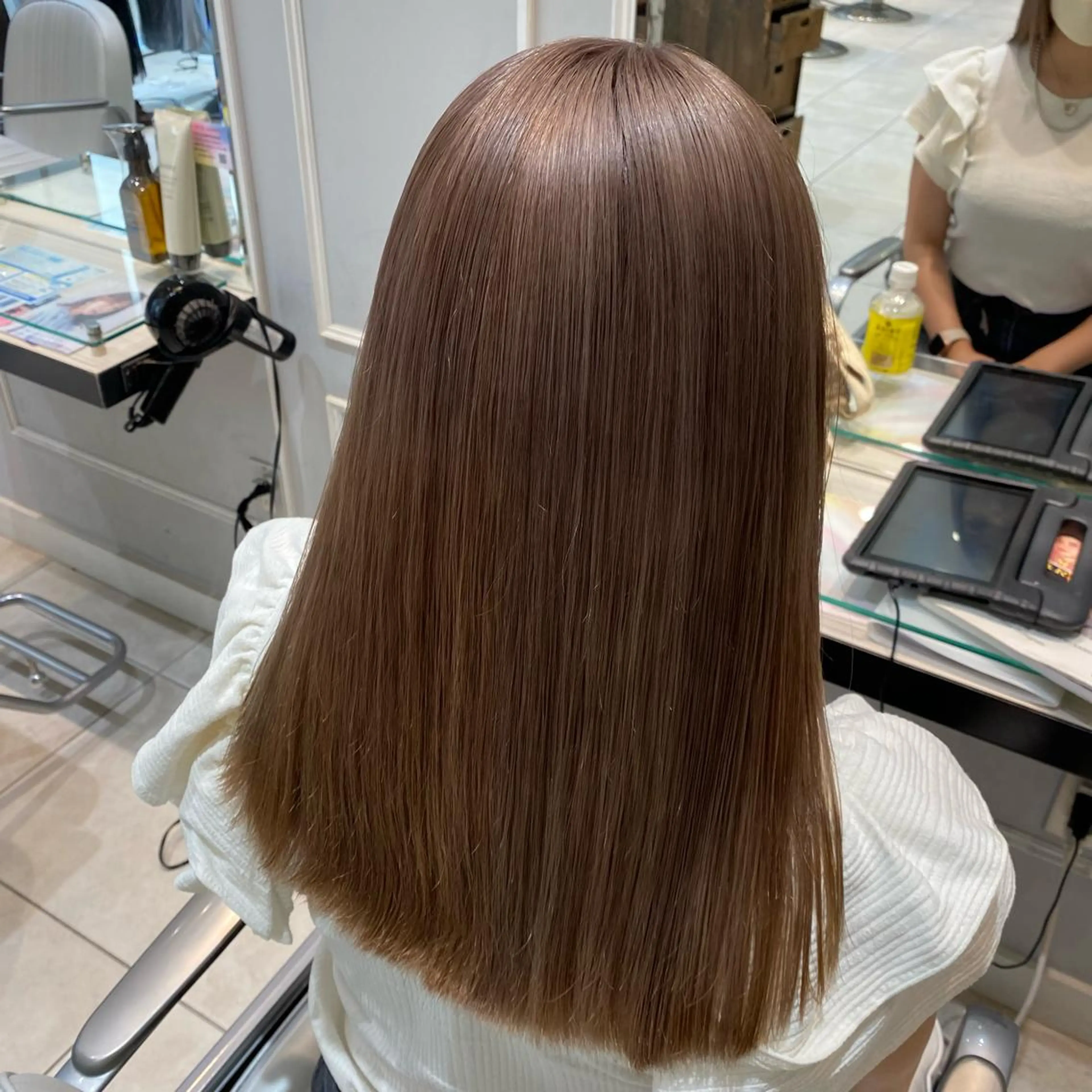 ロング カラー ベージュカラー ブリーチ ピンクカラー ピンクベージュ mira share salon所属・ブリーチカラー🐼 sayukiのヘアスタイル
