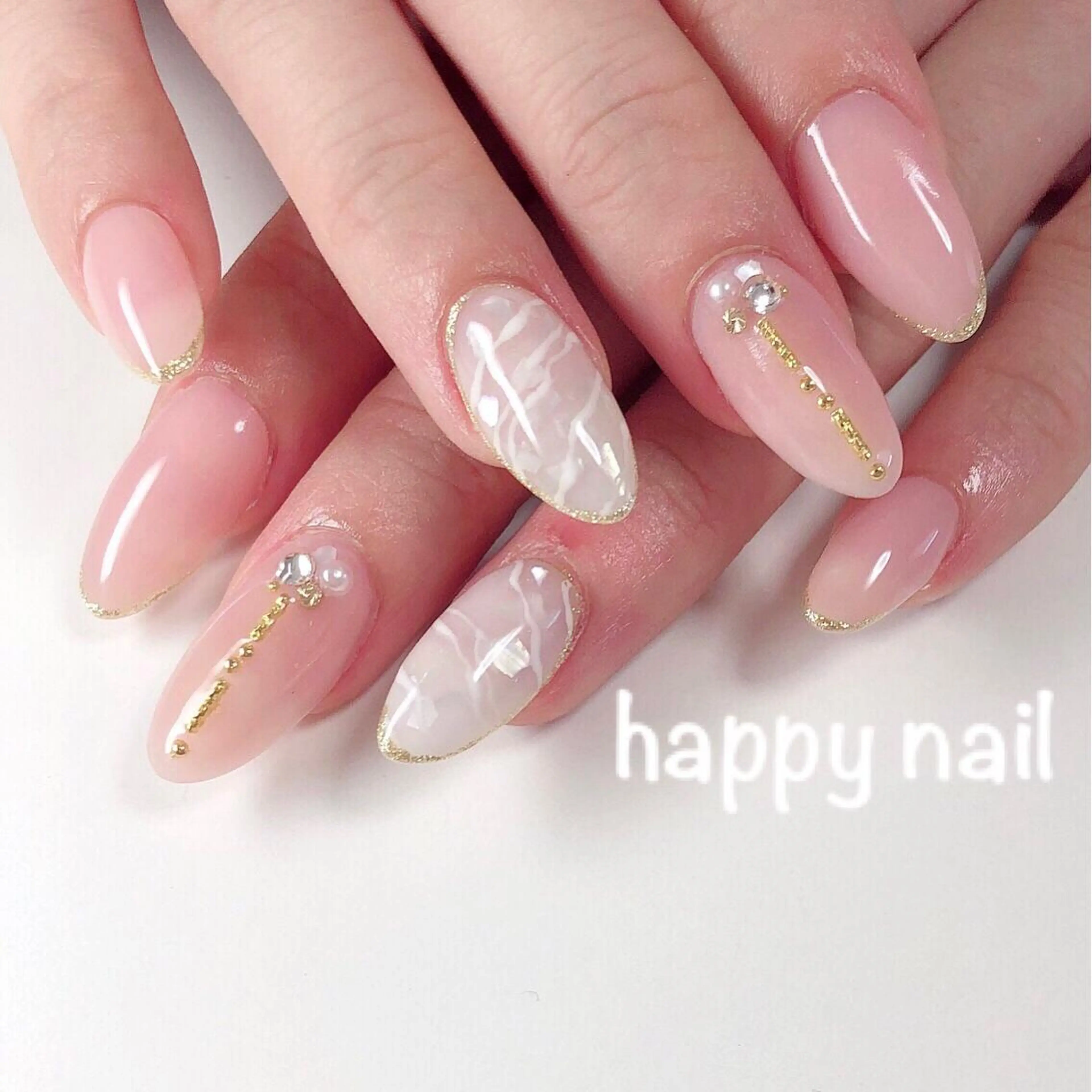 ネイル スカルプネイル 心と体が整う腸活 サロン ラクシュミーのエステ・リラクイメージ