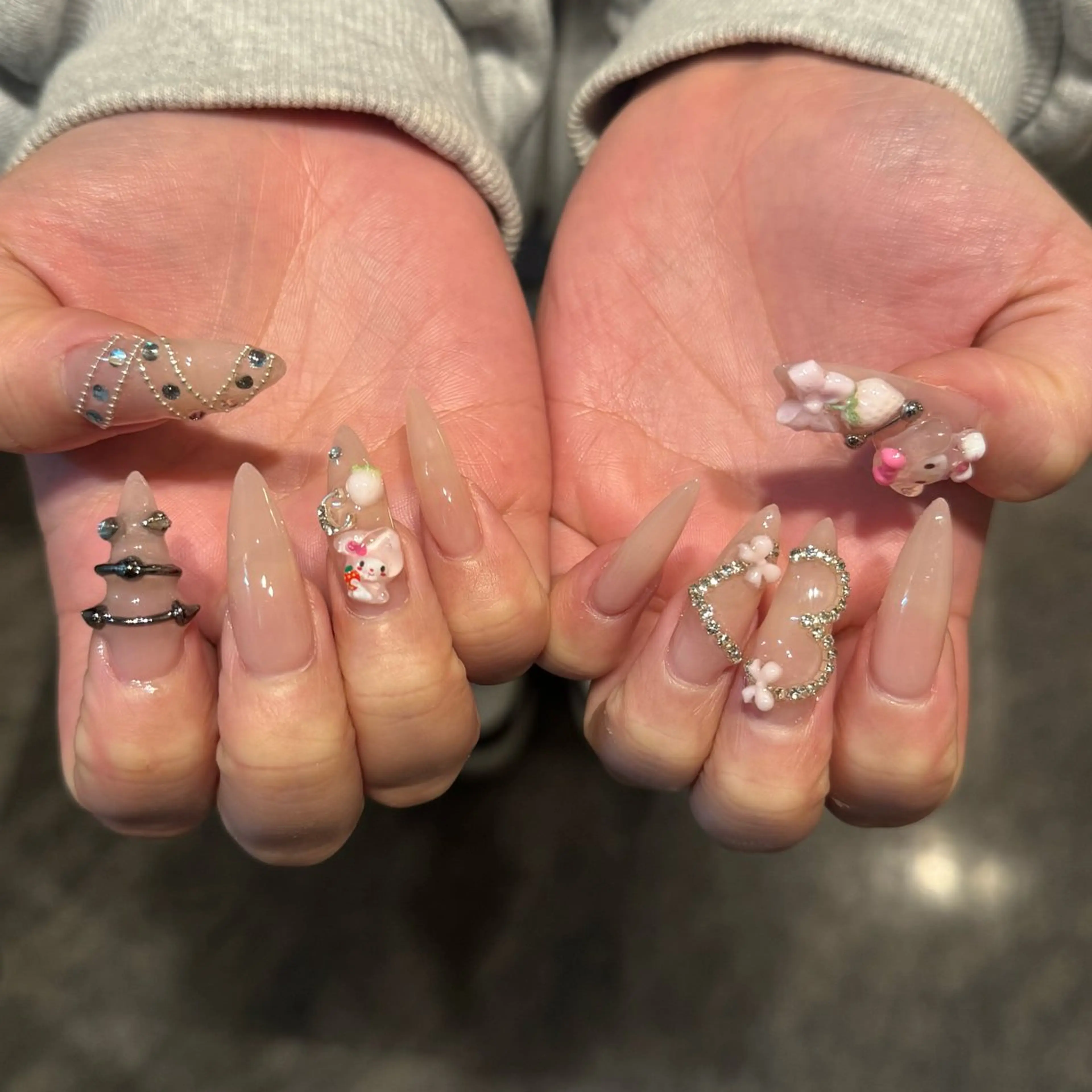 ネイル ハート ハンドネイル いちご chan novaのネイルデザイン