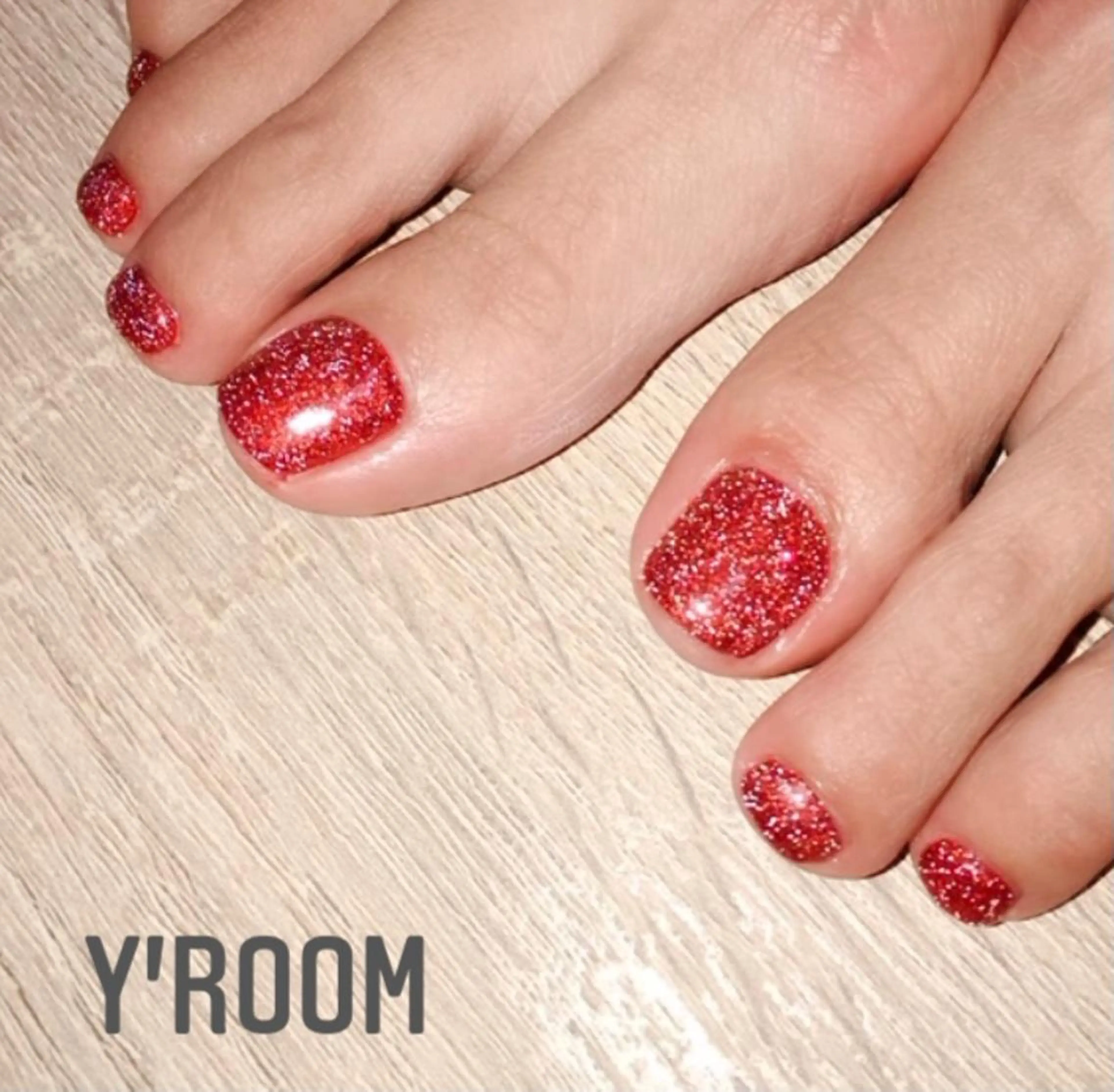 ネイル オーロラネイル フラッシュネイル フットネイル ジェルネイル 氷ネイル・うるうるネイル YUKA （ネイリスト）のネイルデザイン