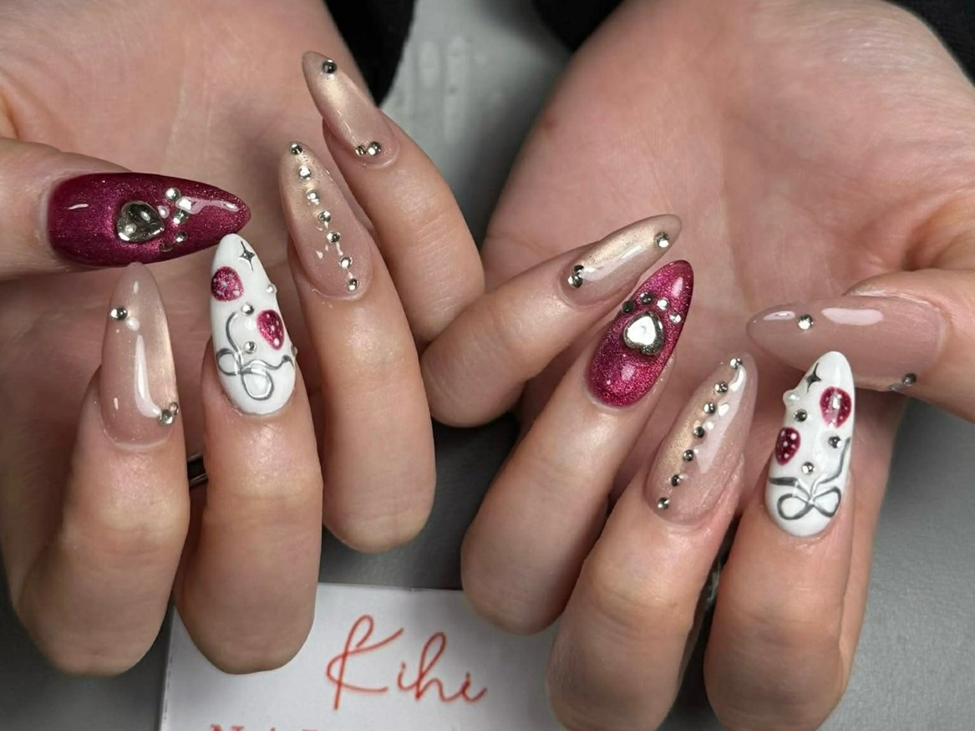 ネイル アートネイル フレンチネイル ジェルネイル グラデーション 韓国ネイル ハンドネイル ハンドケア さくら💮💮 【オフ無料】のネイルデザイン