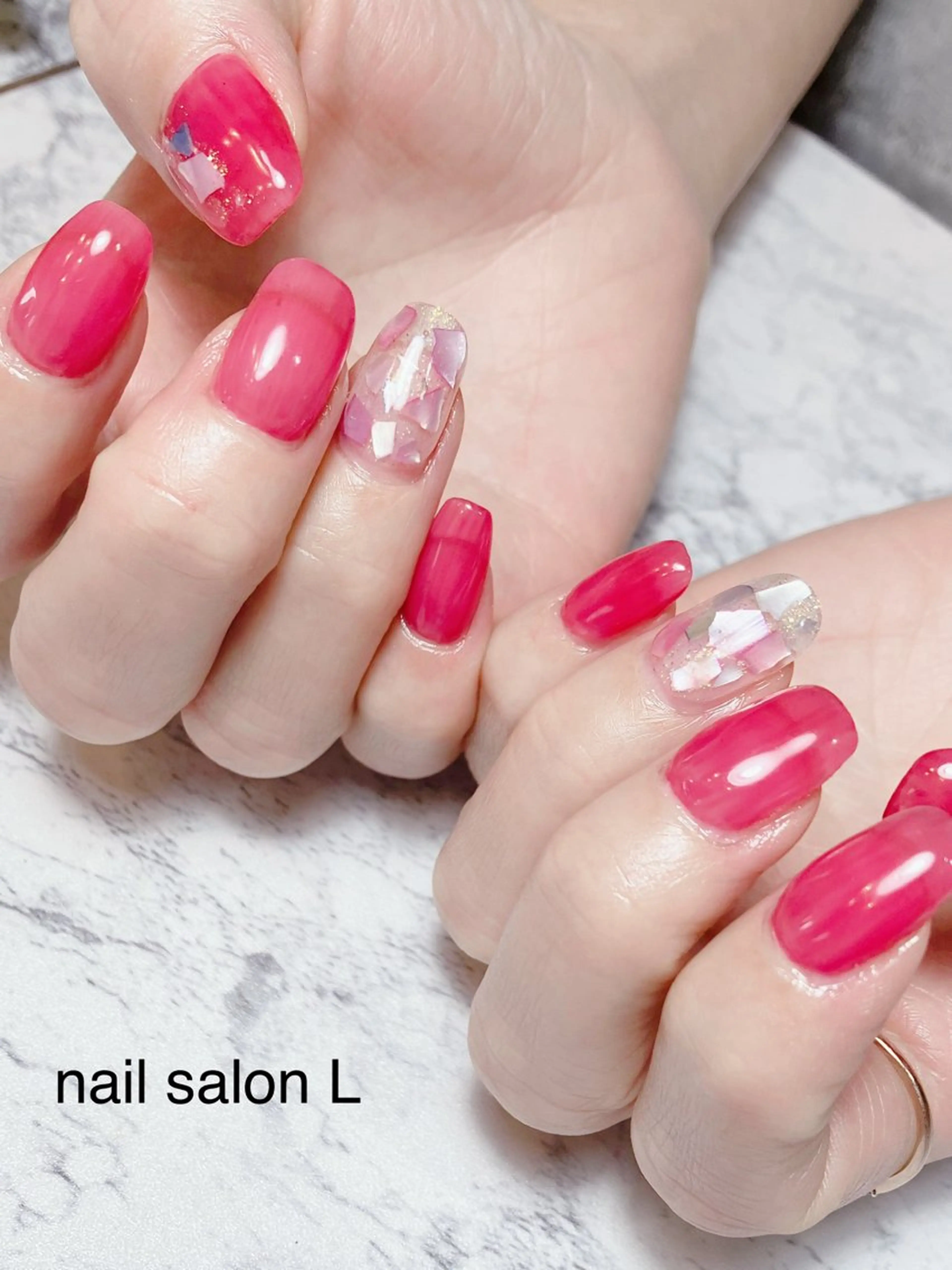 ネイル ピンク 赤色 ハンドネイル 吉川市 ネイルサロンLのネイルデザイン