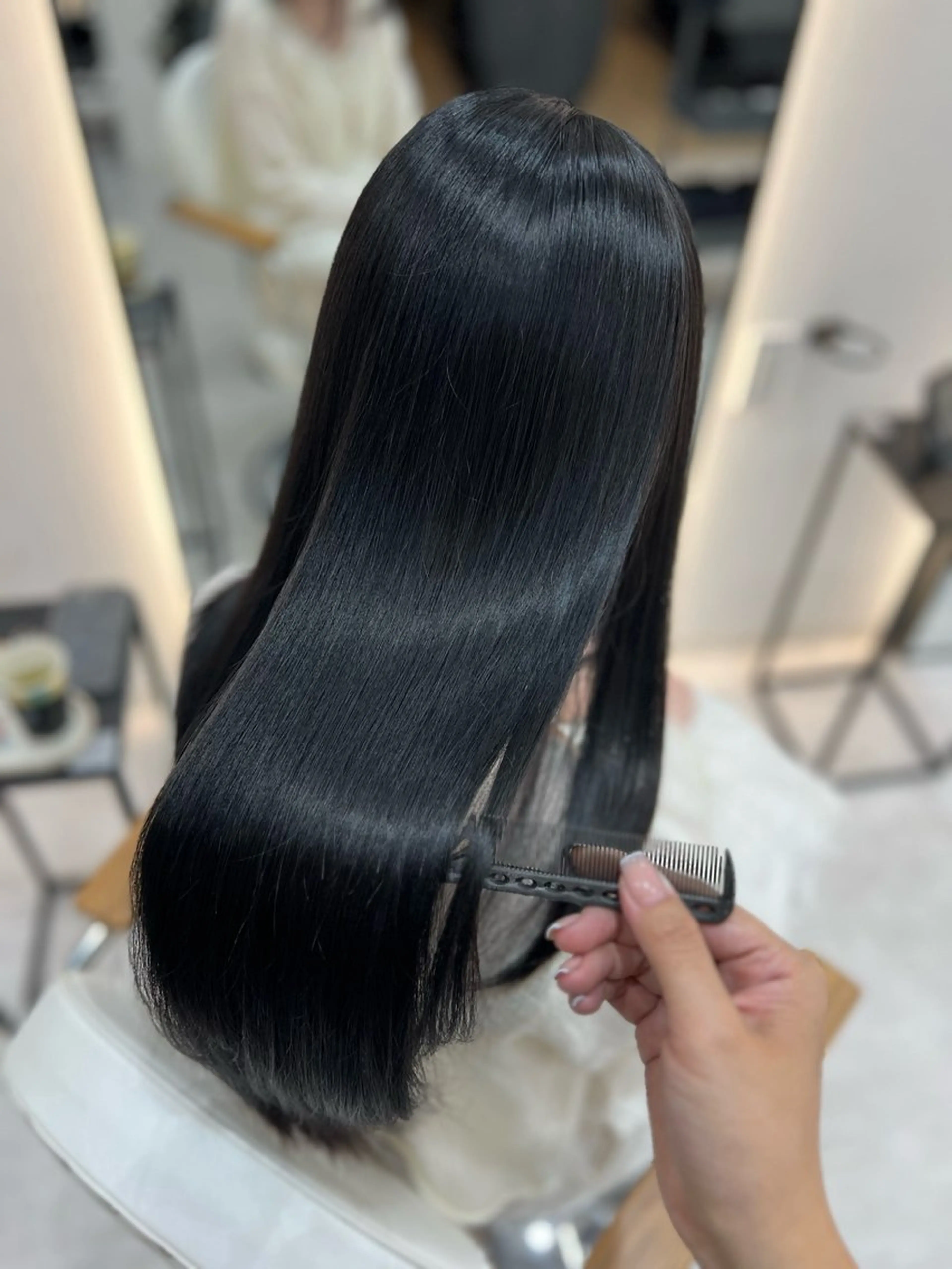 ロング カラー Zina aimiのヘアスタイル