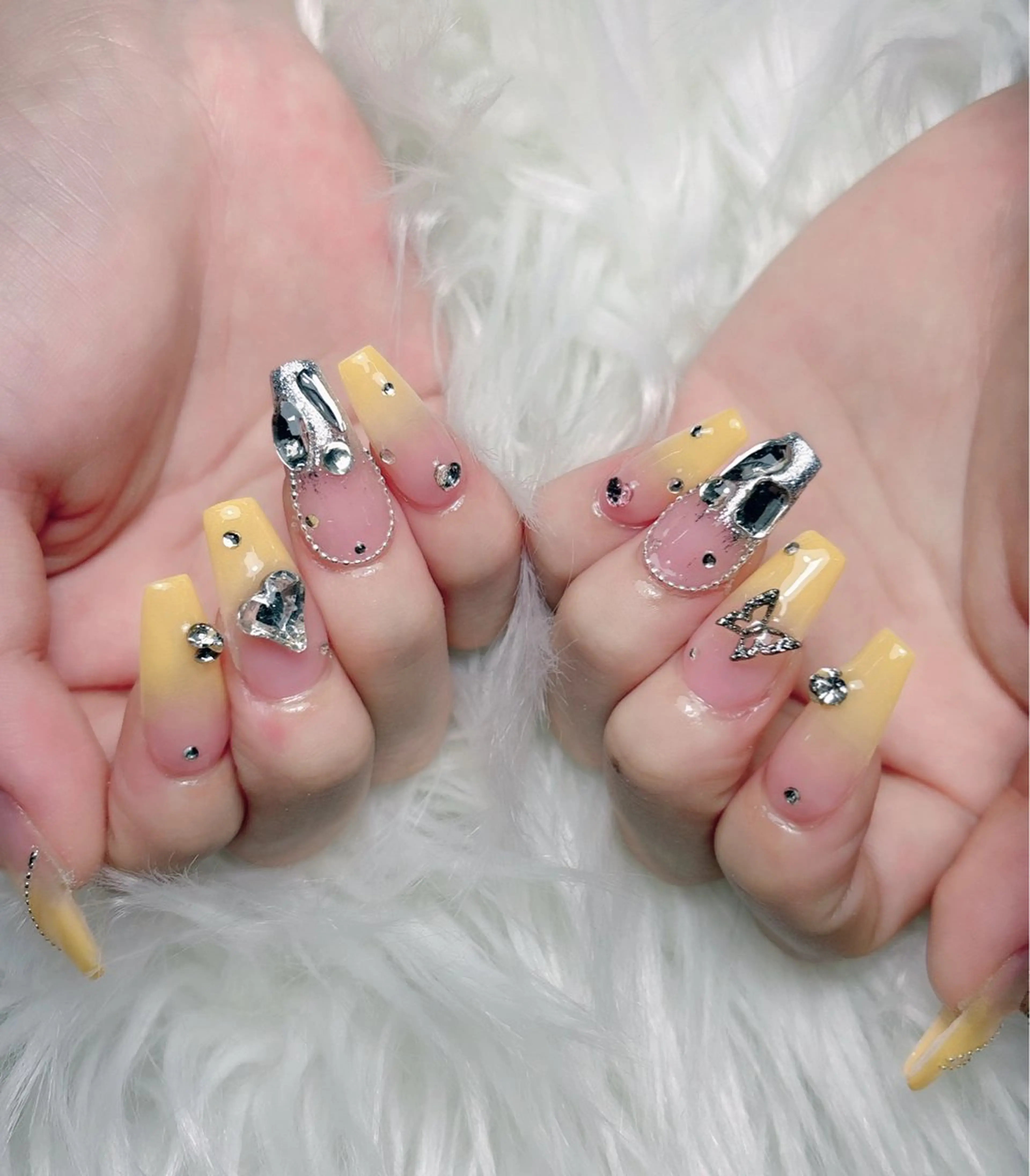 ネイル W&nail  slon所属・W·mai nail 関内のネイルデザイン