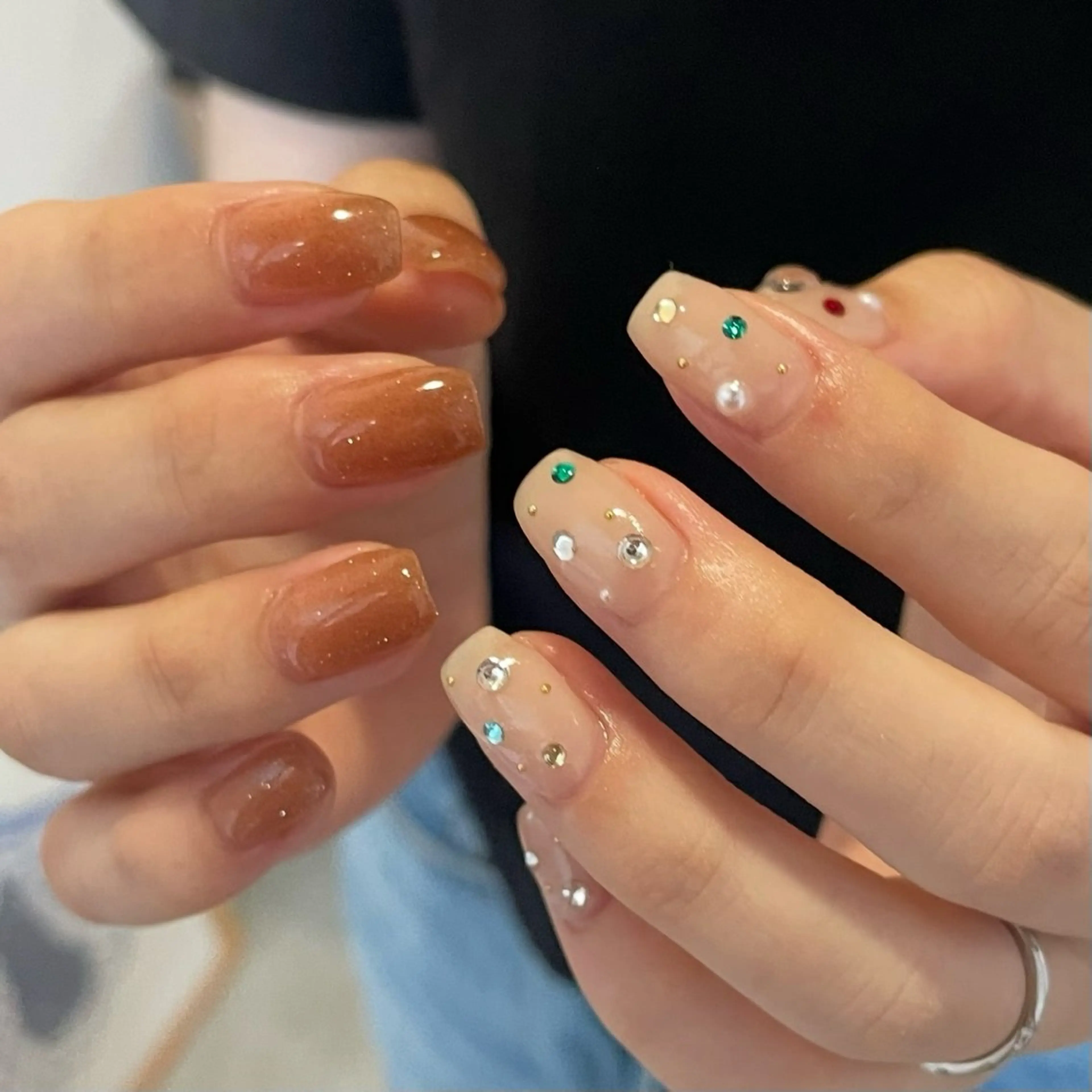 ネイル 持ち込み 赤色 . .のネイルデザイン