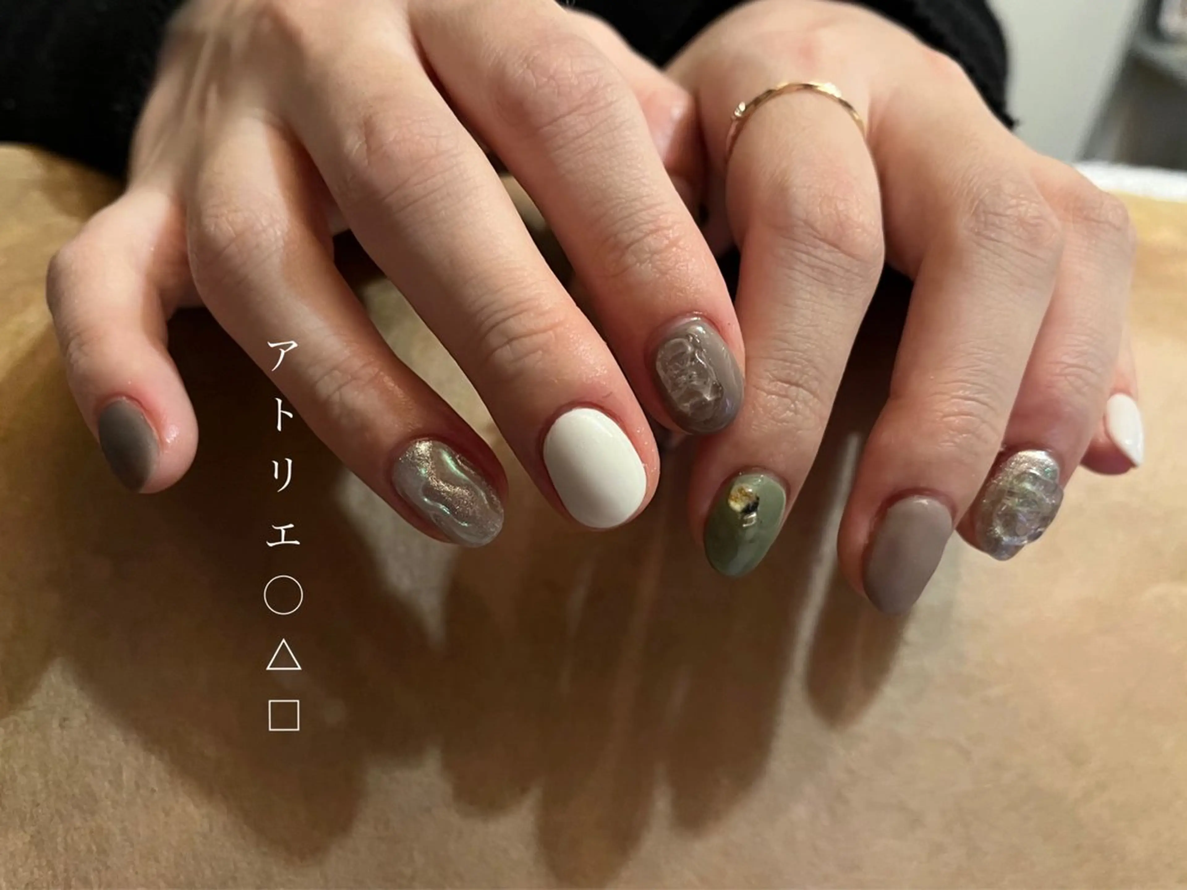 ネイル ハンドネイル アトリエ ○△□のネイルデザイン