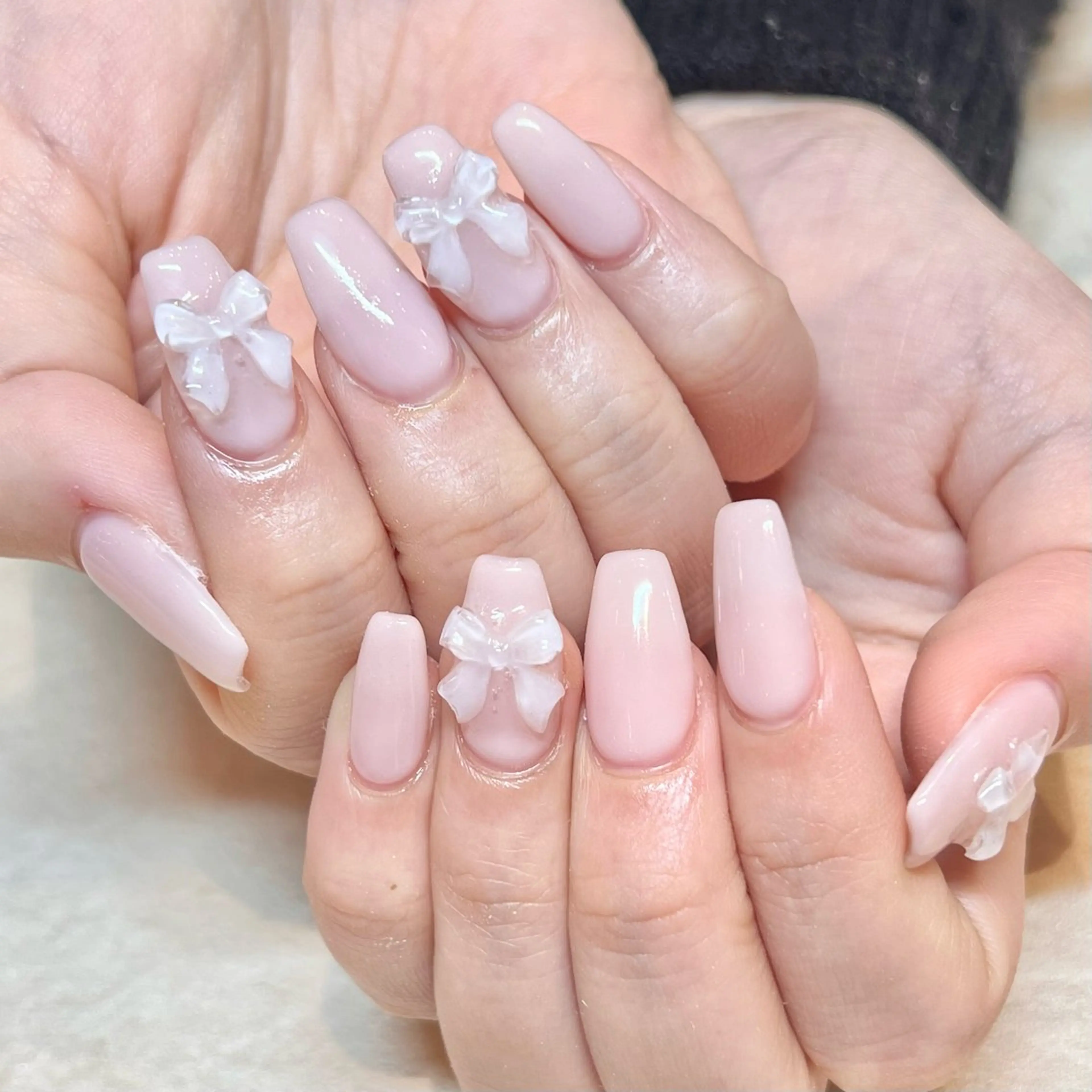 ネイル リボン ハンドネイル ネイルサロン エルフィンのネイルデザイン