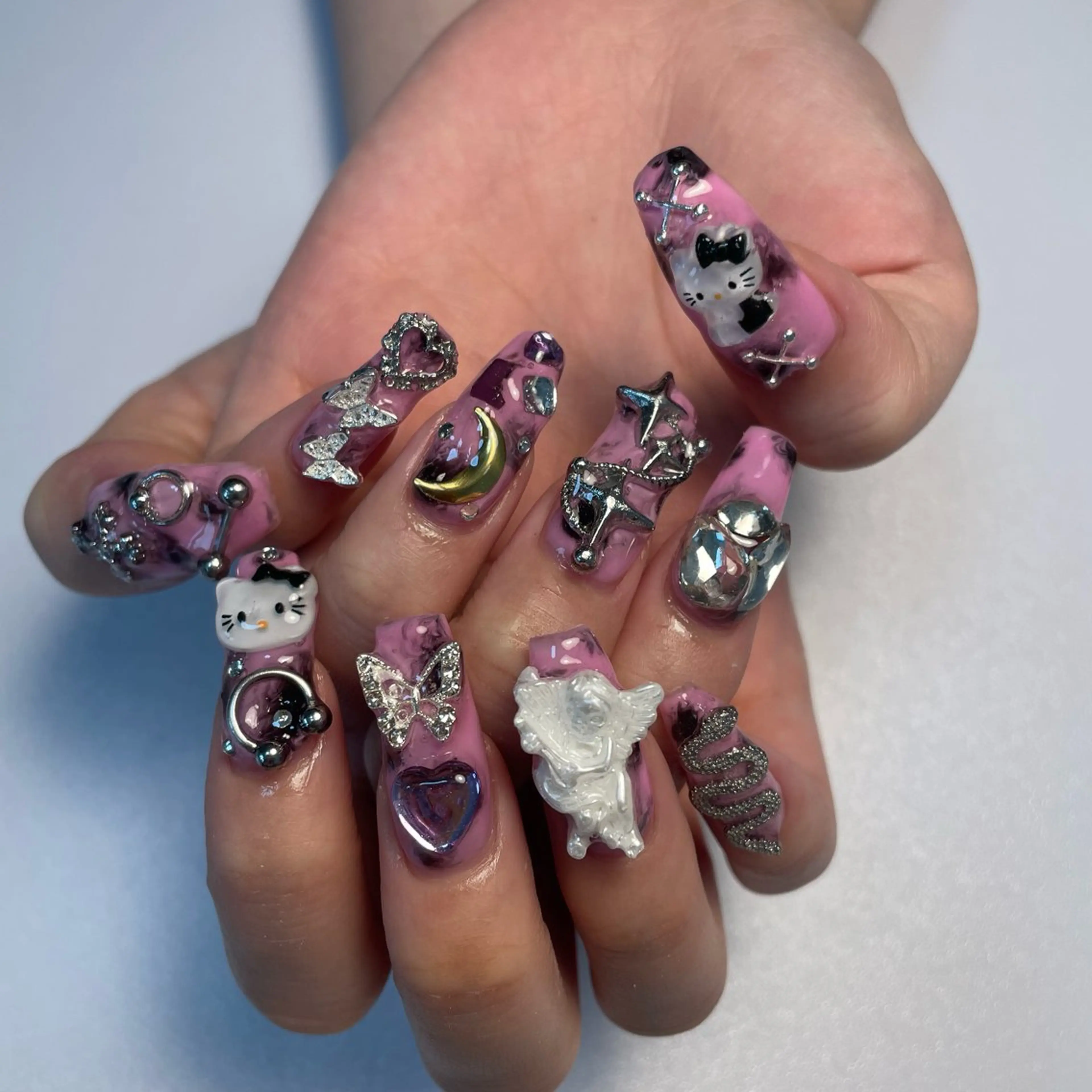 ネイル adorable 〈Kurumi〉のネイルデザイン