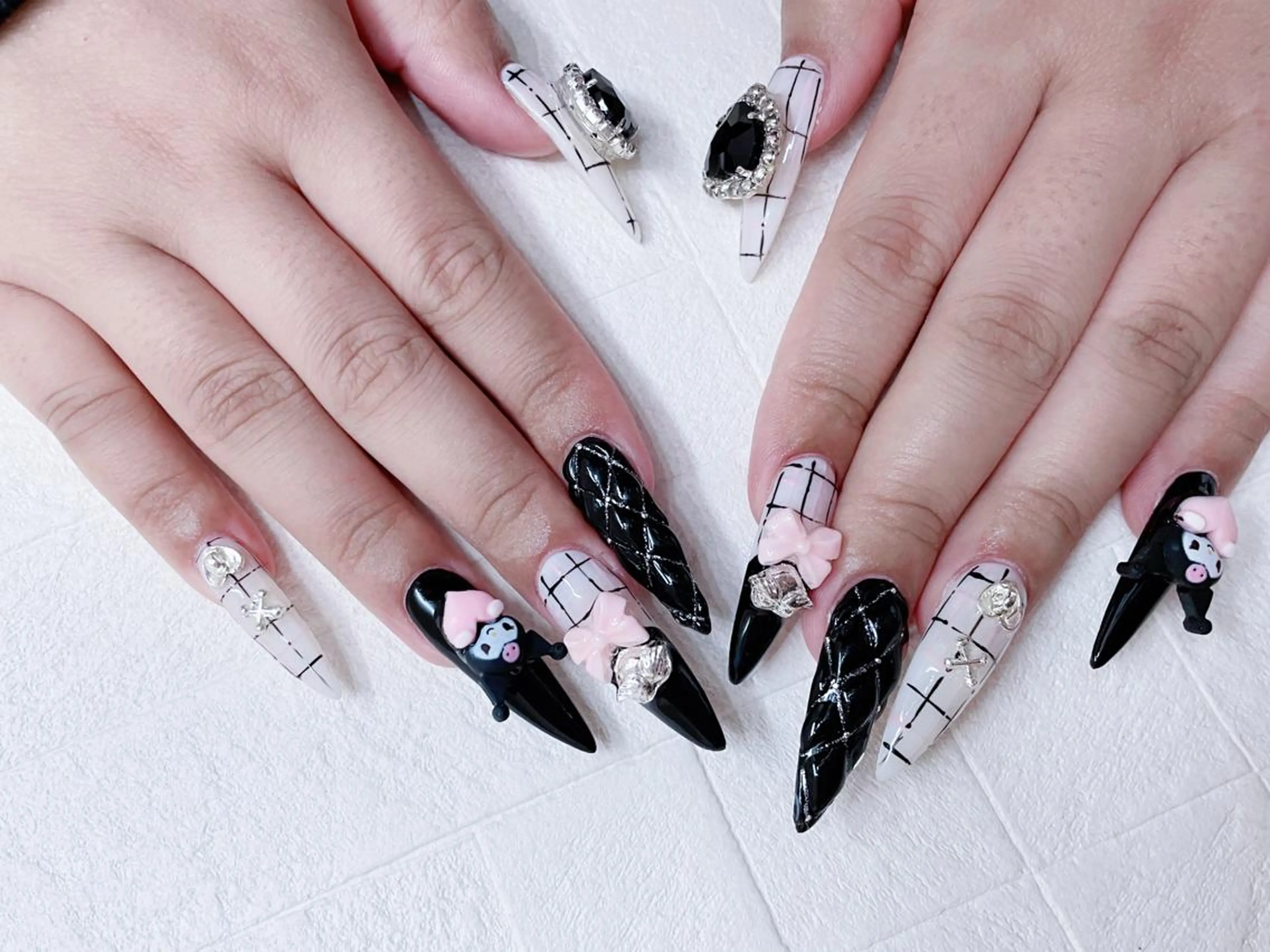 ネイル ハート 韓国ネイル 夏ネイル ワンホンネイル ハンドネイル Melody Nail所属・Melody 3D/スカルプ専門店のネイルデザイン