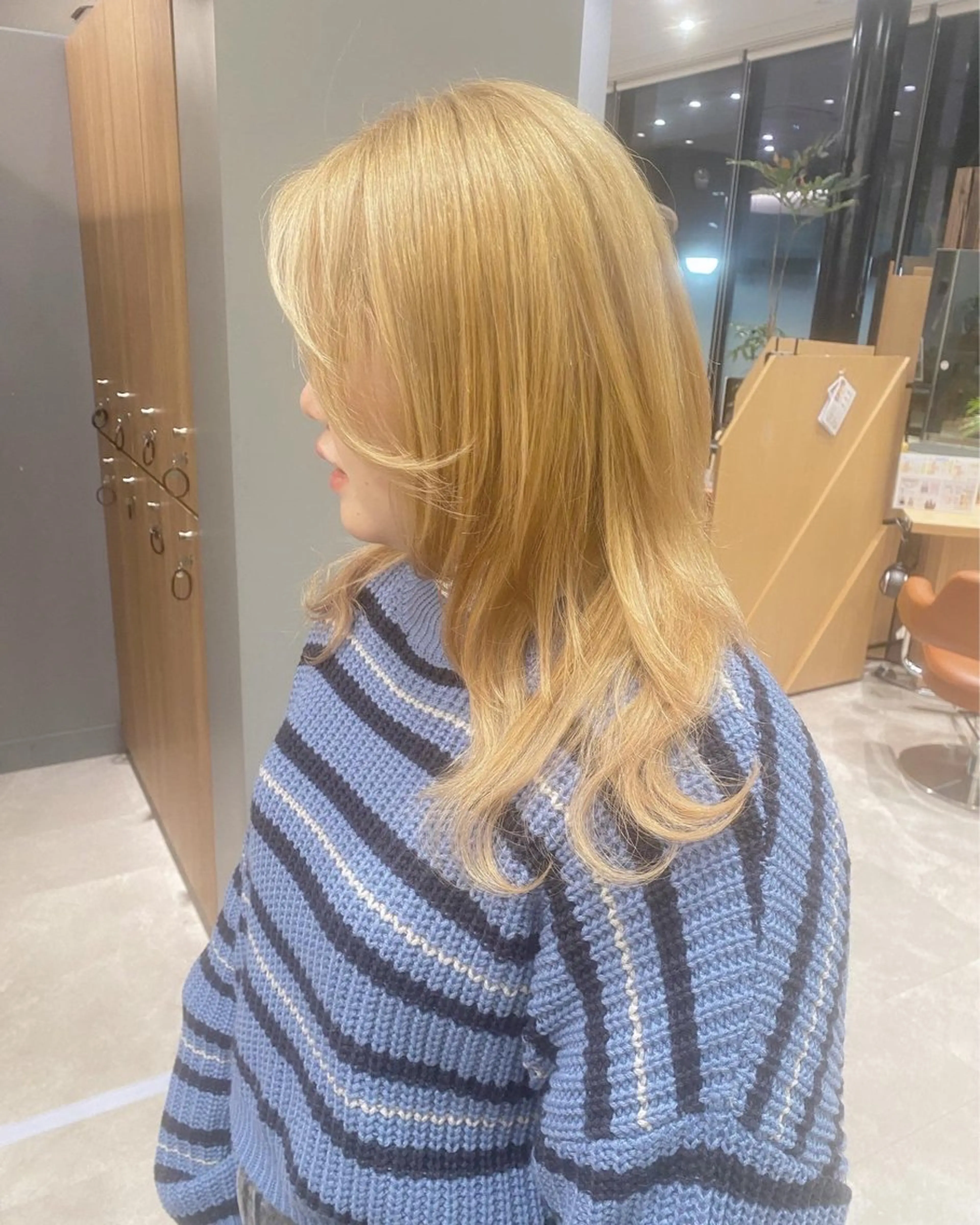 セミロング カラー ヘアアレンジ メンズ 加藤 愛実のヘアスタイル