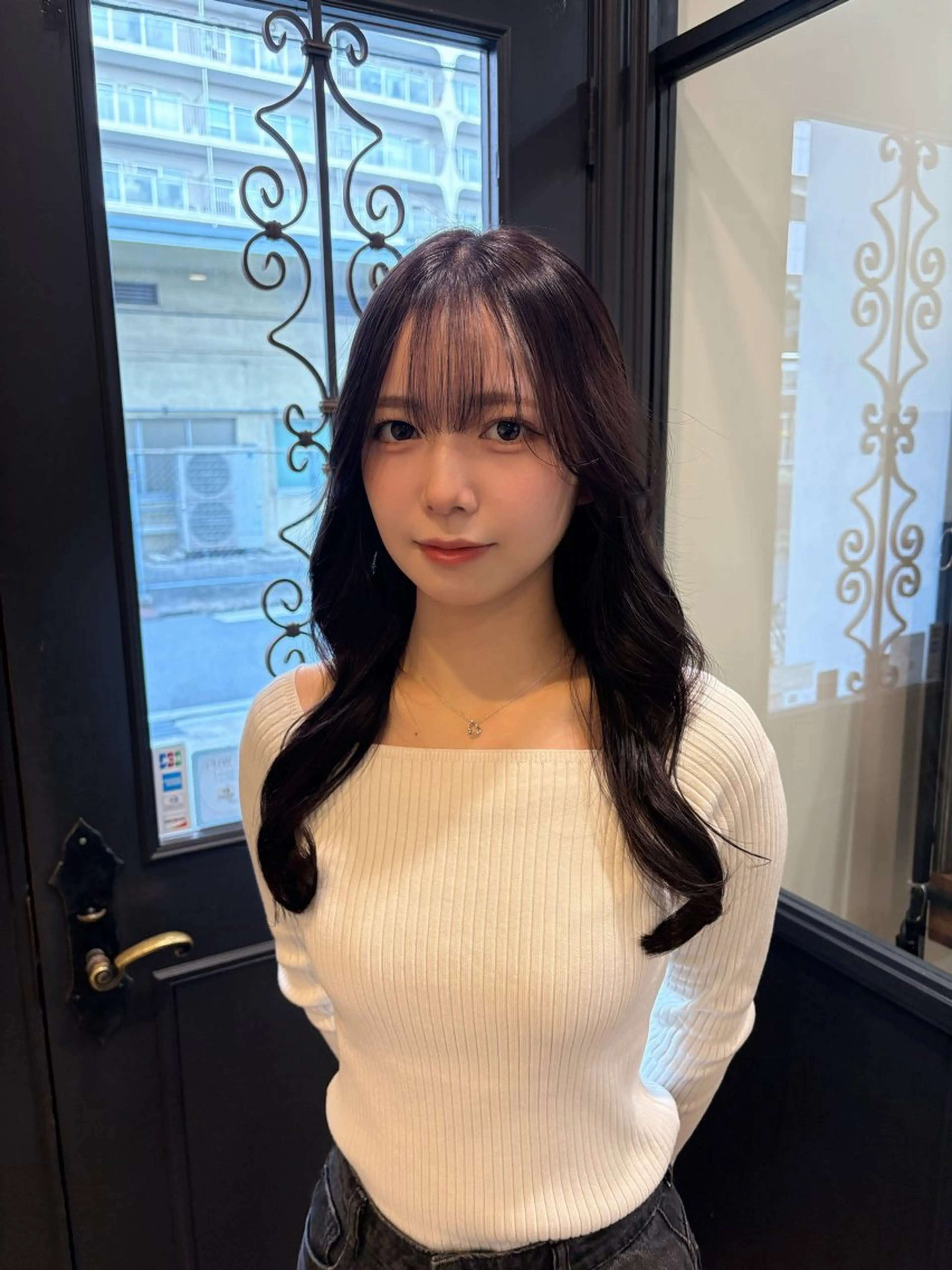 カラー ヘアカラー トリートメント しおり🍬 KOKORO🤍のヘアスタイル