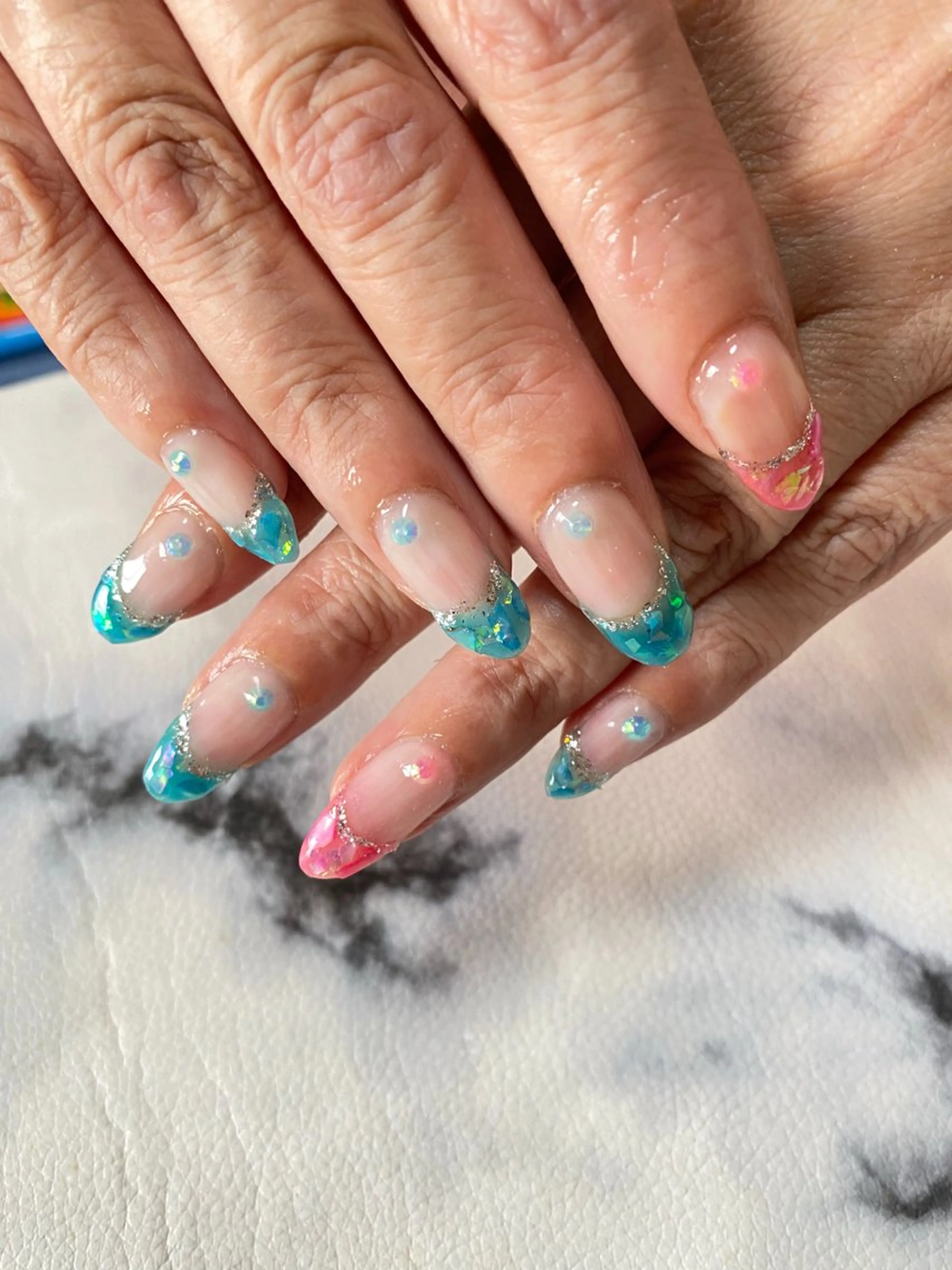 ネイル フレンチネイル ガラスフレンチ NAILSALON LUANAのネイルデザイン