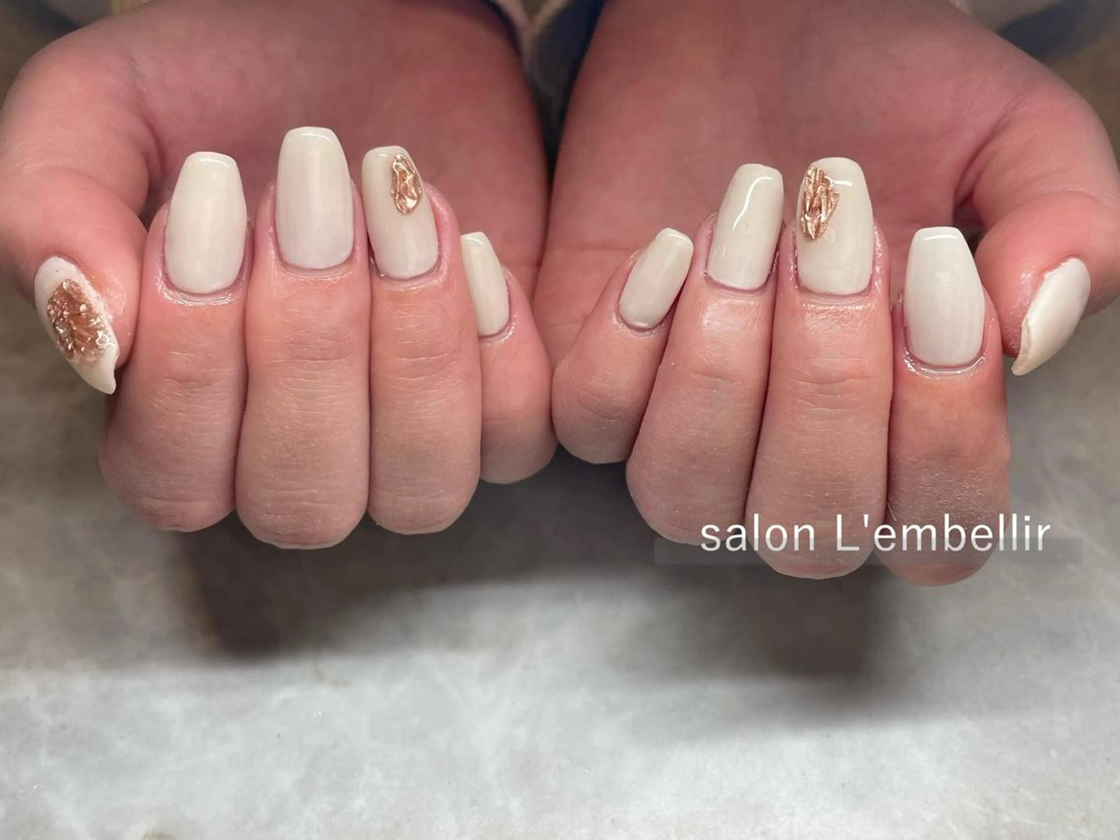 ネイル ミラーネイル ワンカラーネイル salon L'embellirのネイルデザイン