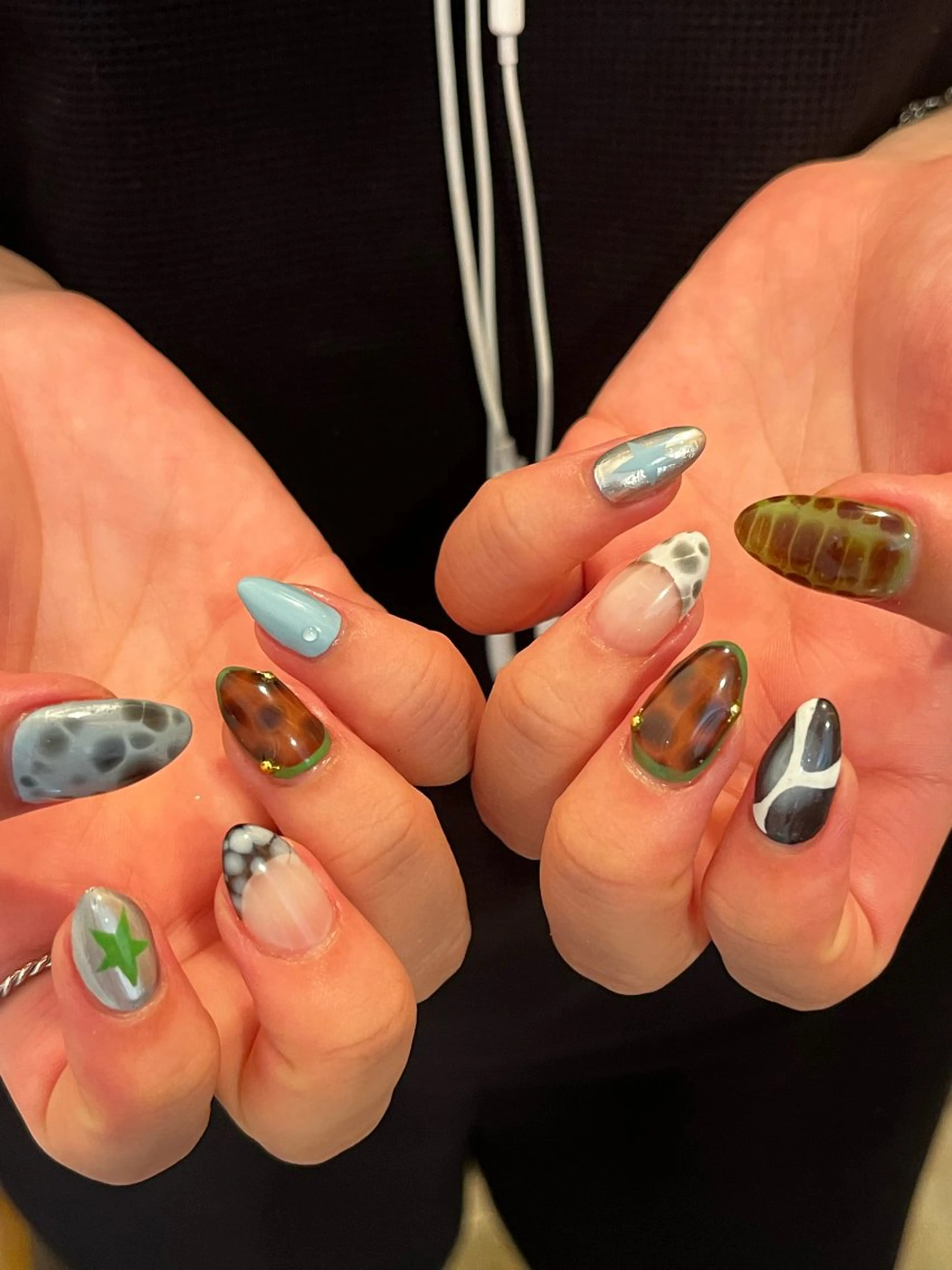 ネイル 文 /個性派ネイルのネイルデザイン