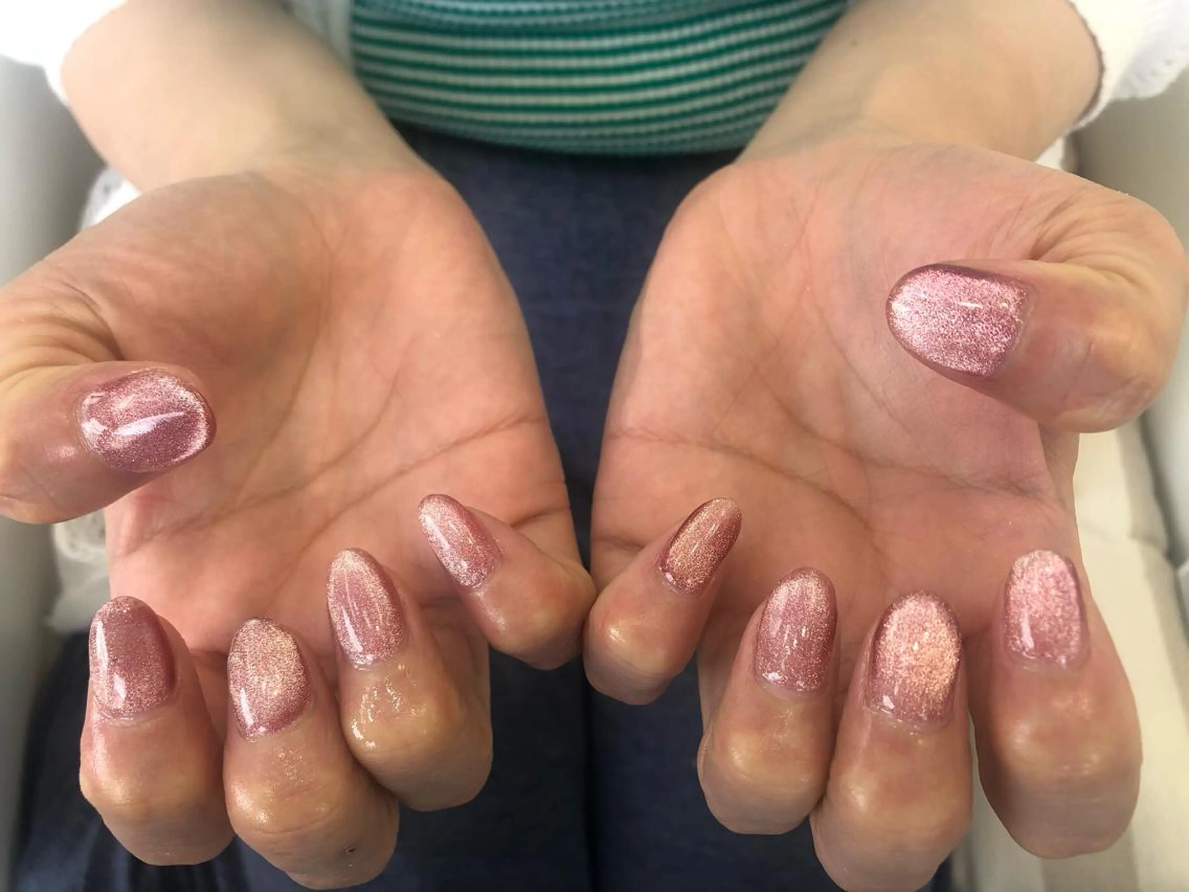 ネイル フレンチネイル キラキラネイル マグネットネイル ピンク ハンドネイル MELLMODE所属・Nakano Kanaのネイルデザイン