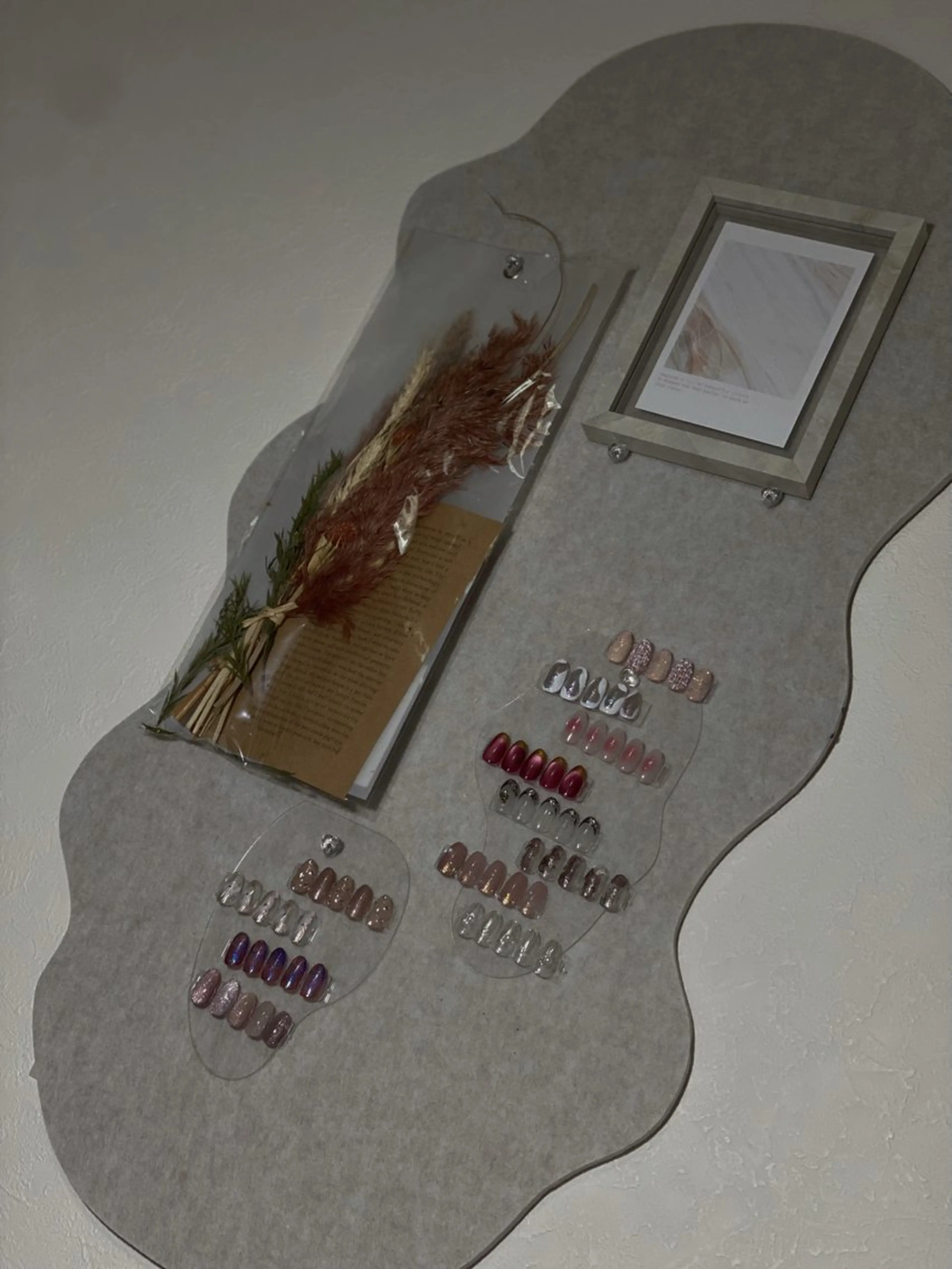 ネイル n o q r m. n a c h iのネイルデザイン