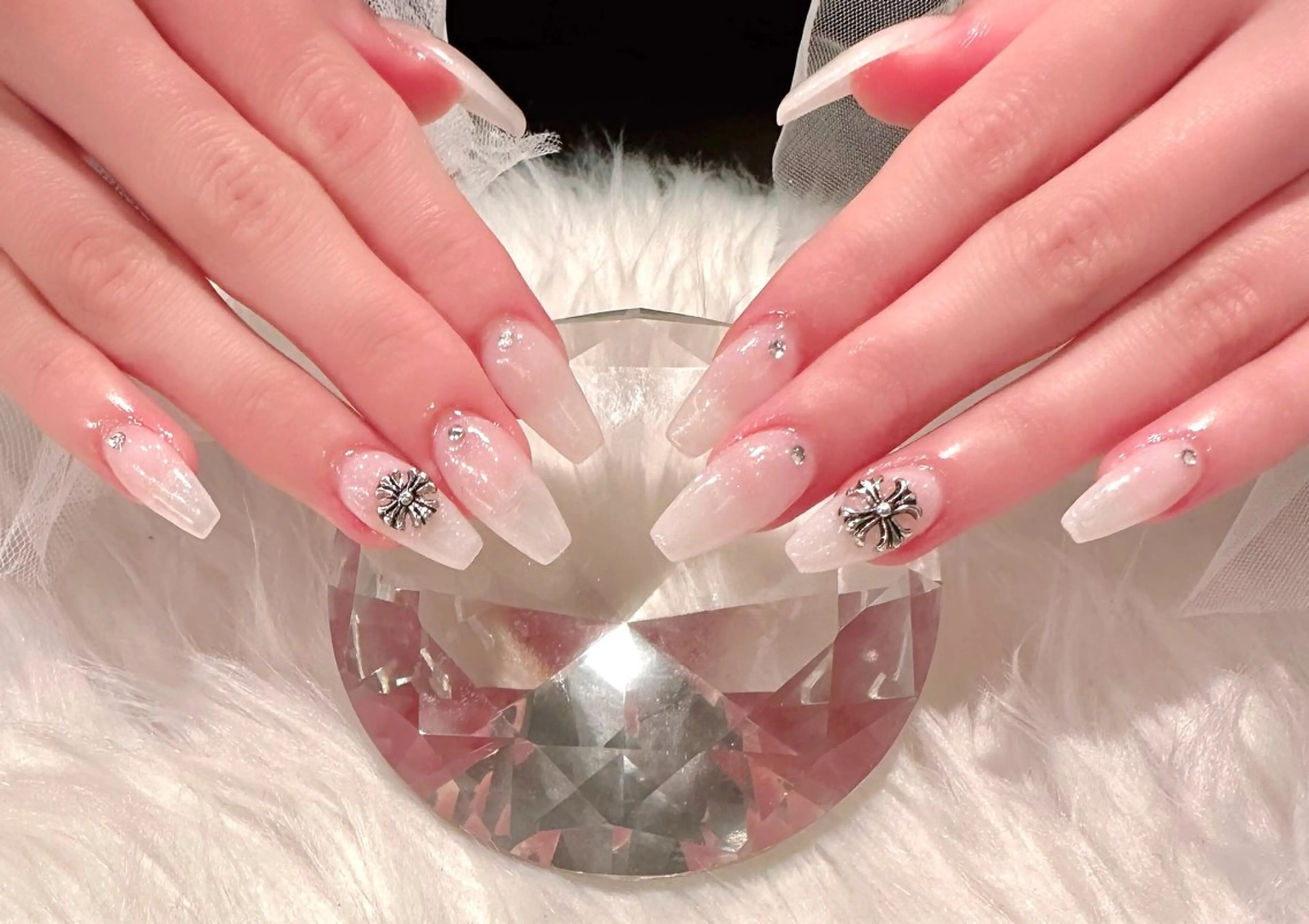 ネイル 長さ出し 持ち込み ネイルチップ ハンドネイル nail untitled🎀のネイルデザイン