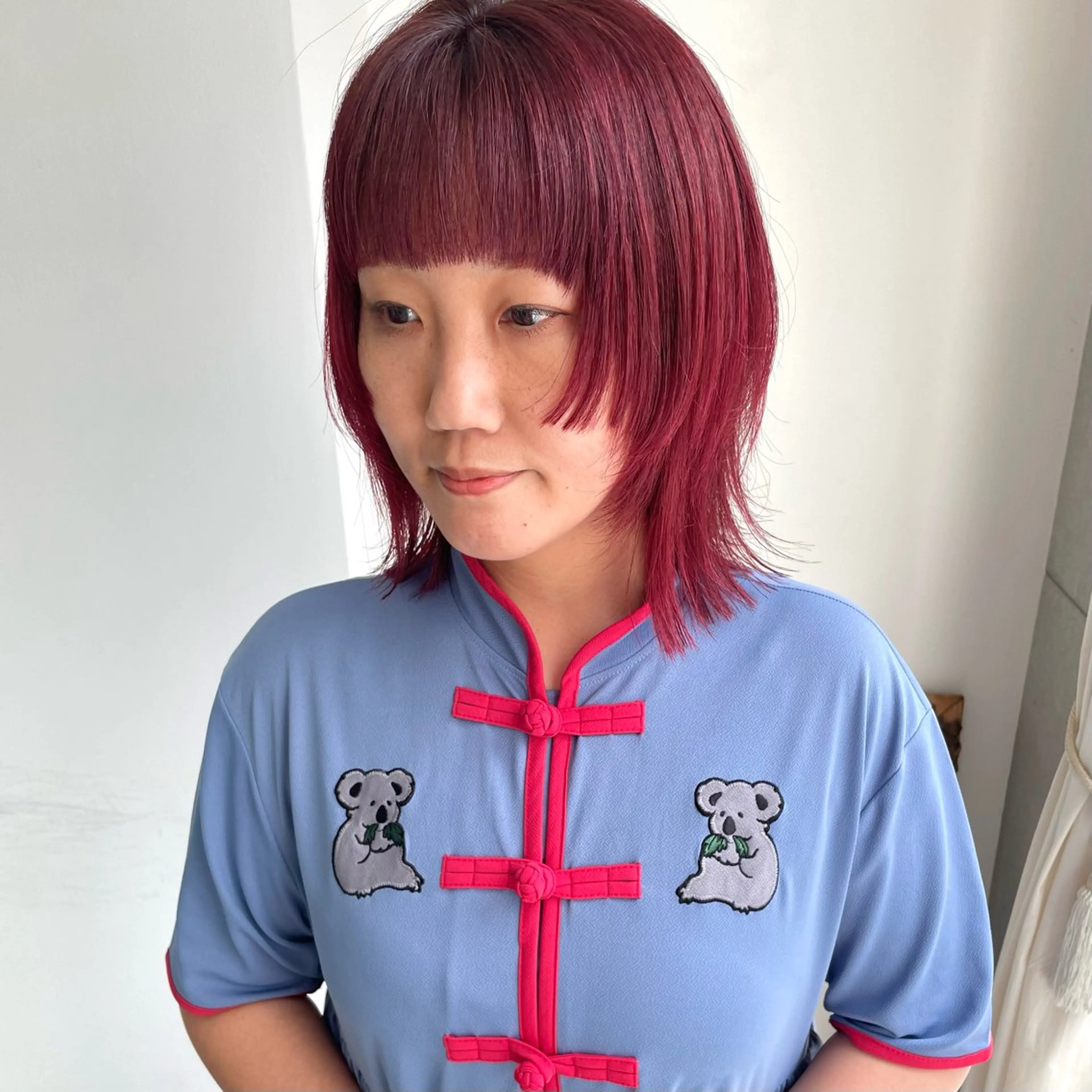 ミディアム カラー 顔周りカット ショート/ブリーチ mizuki🐋のヘアスタイル