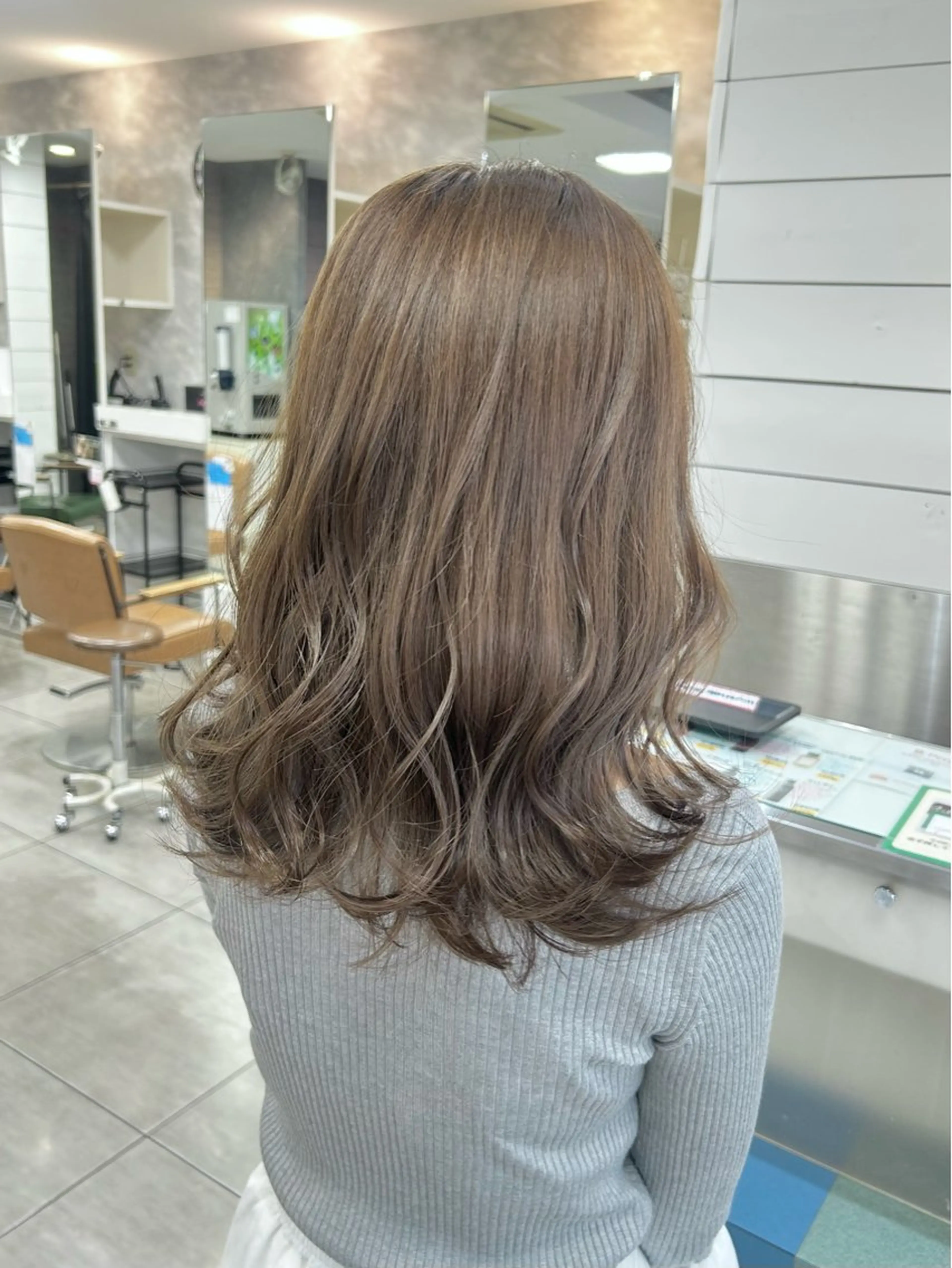 ミディアム カット ヘアカラー 🫧艶髪カラー🫧 森本くるみのヘアスタイル