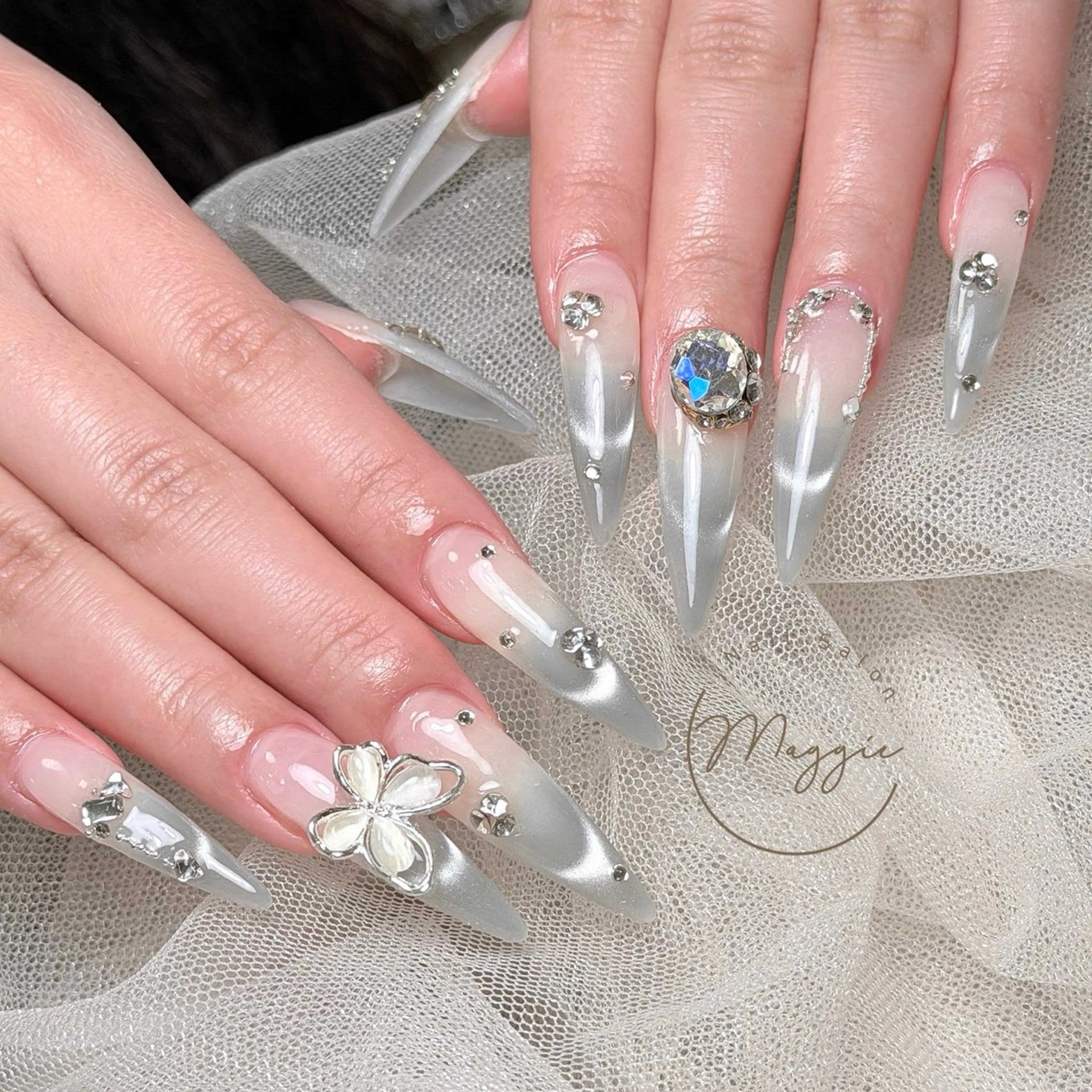 ネイル Maggie Nail🦩のネイルデザイン