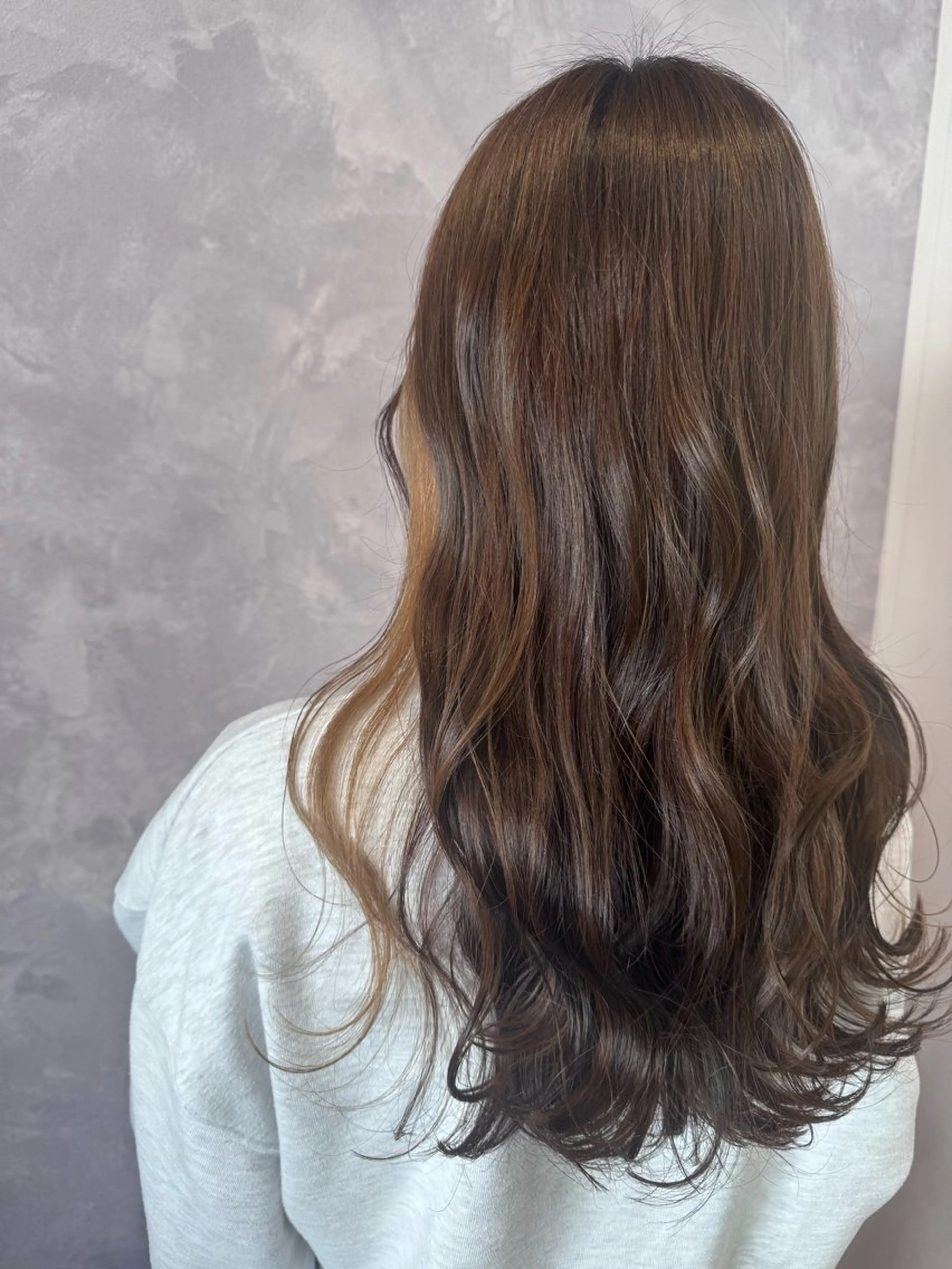 ロング カラー カット ヘアカラー トリートメント ヒヨシ ルナのヘアスタイル