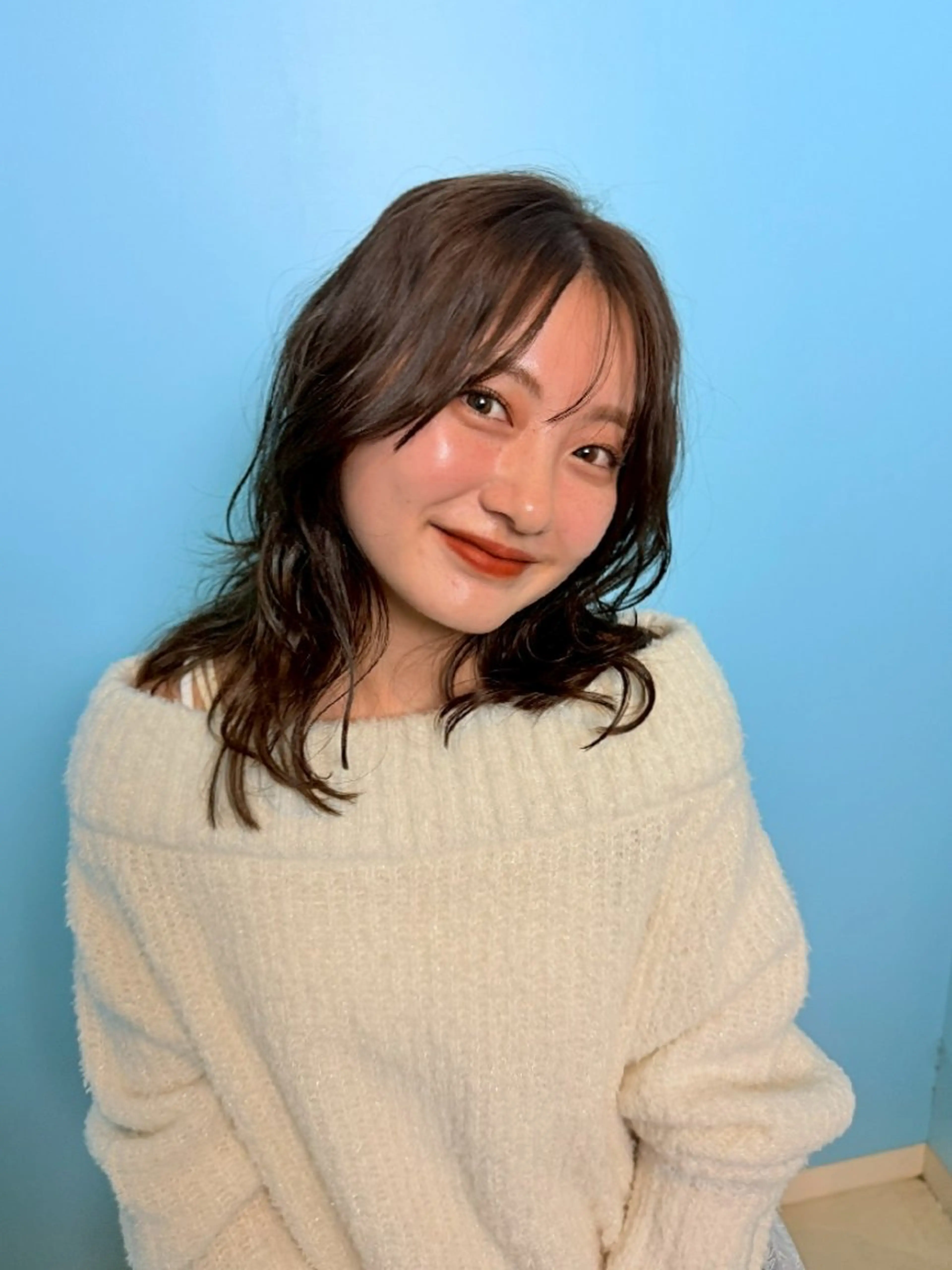 ミディアム 小峯 瑞貴のヘアスタイル