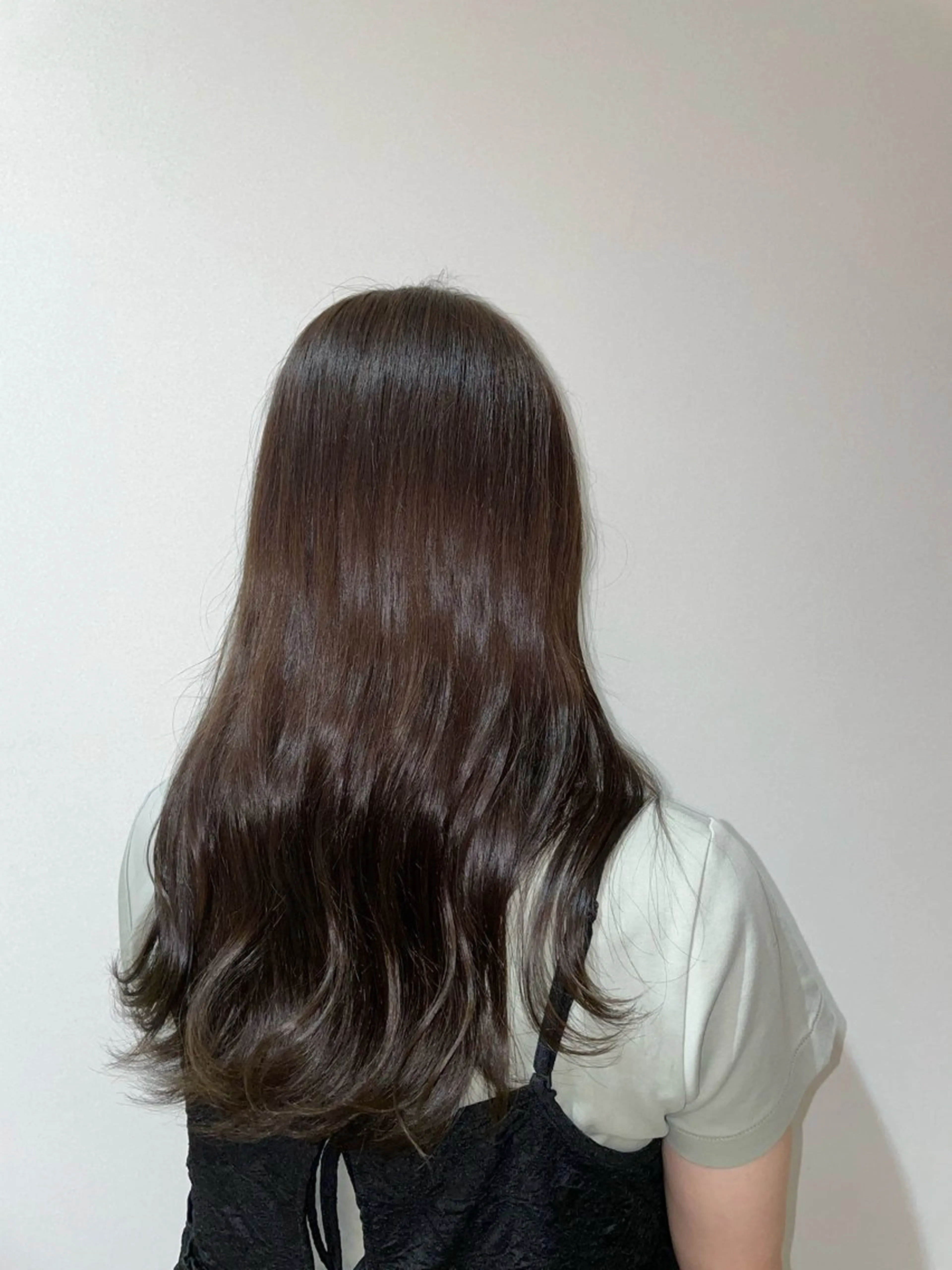 ロング カラー ブラウンカラー オリーブブラウン ヘアカラー トリートメント OASIS AVEDA 立川所属・ボブ/ショート/ ゆづきのヘアスタイル