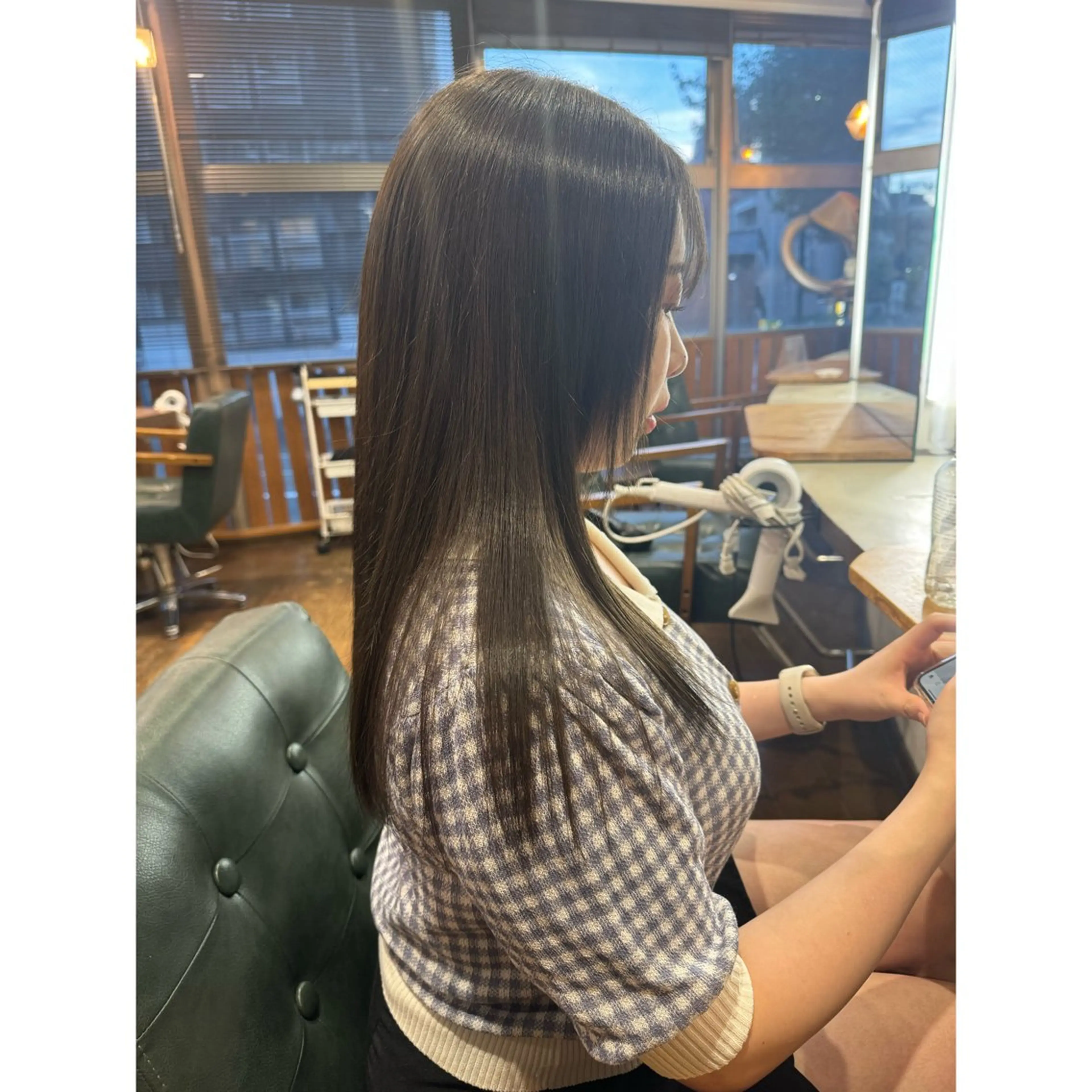 ロング ヘアカラー ハイトーン/ ダブルカラー/透明感のヘアスタイル