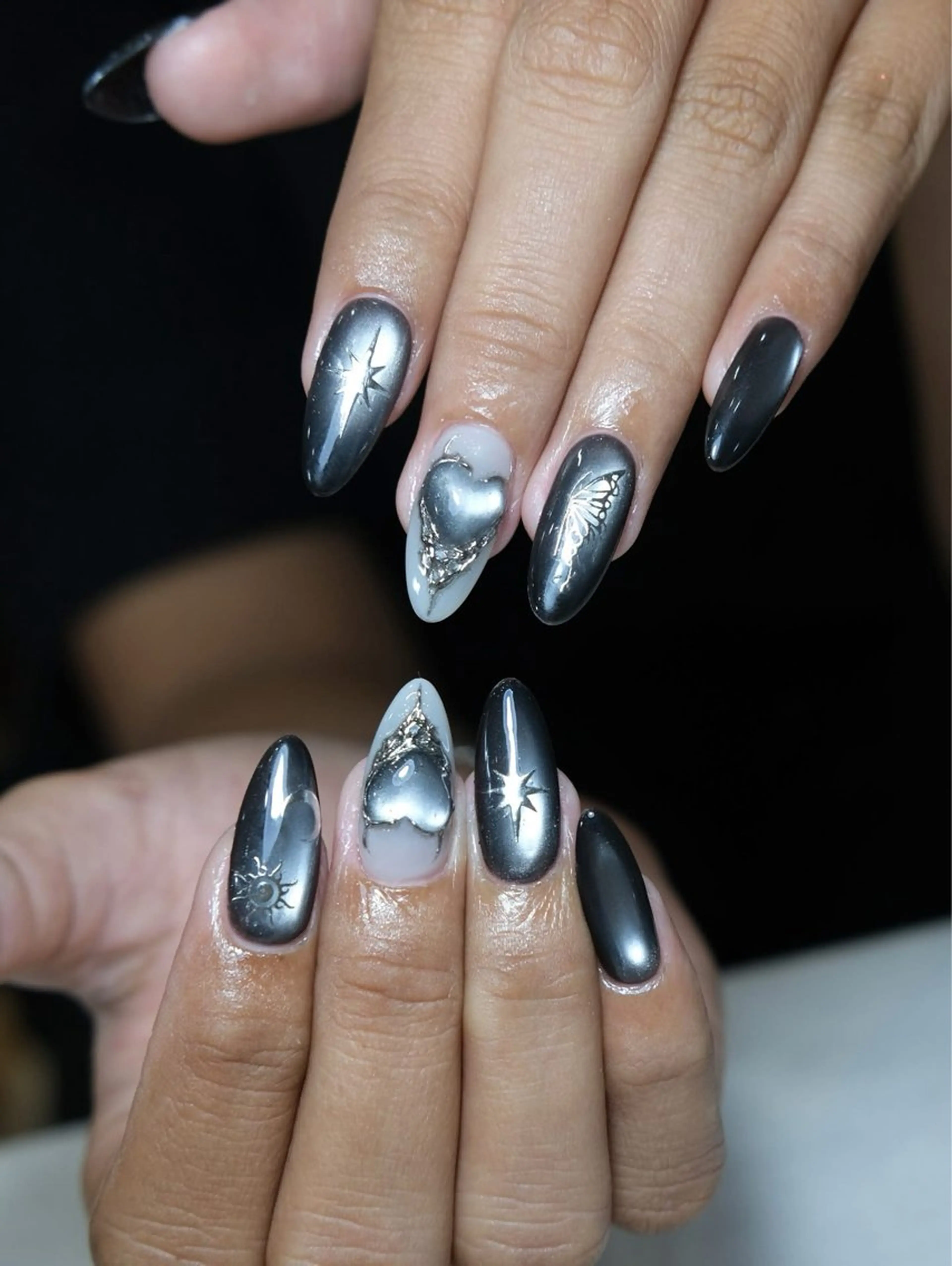 ネイル マグネットネイル ミラーネイル ワンカラーネイル Trang An Nail Salon所属・チャン アンのネイルデザイン