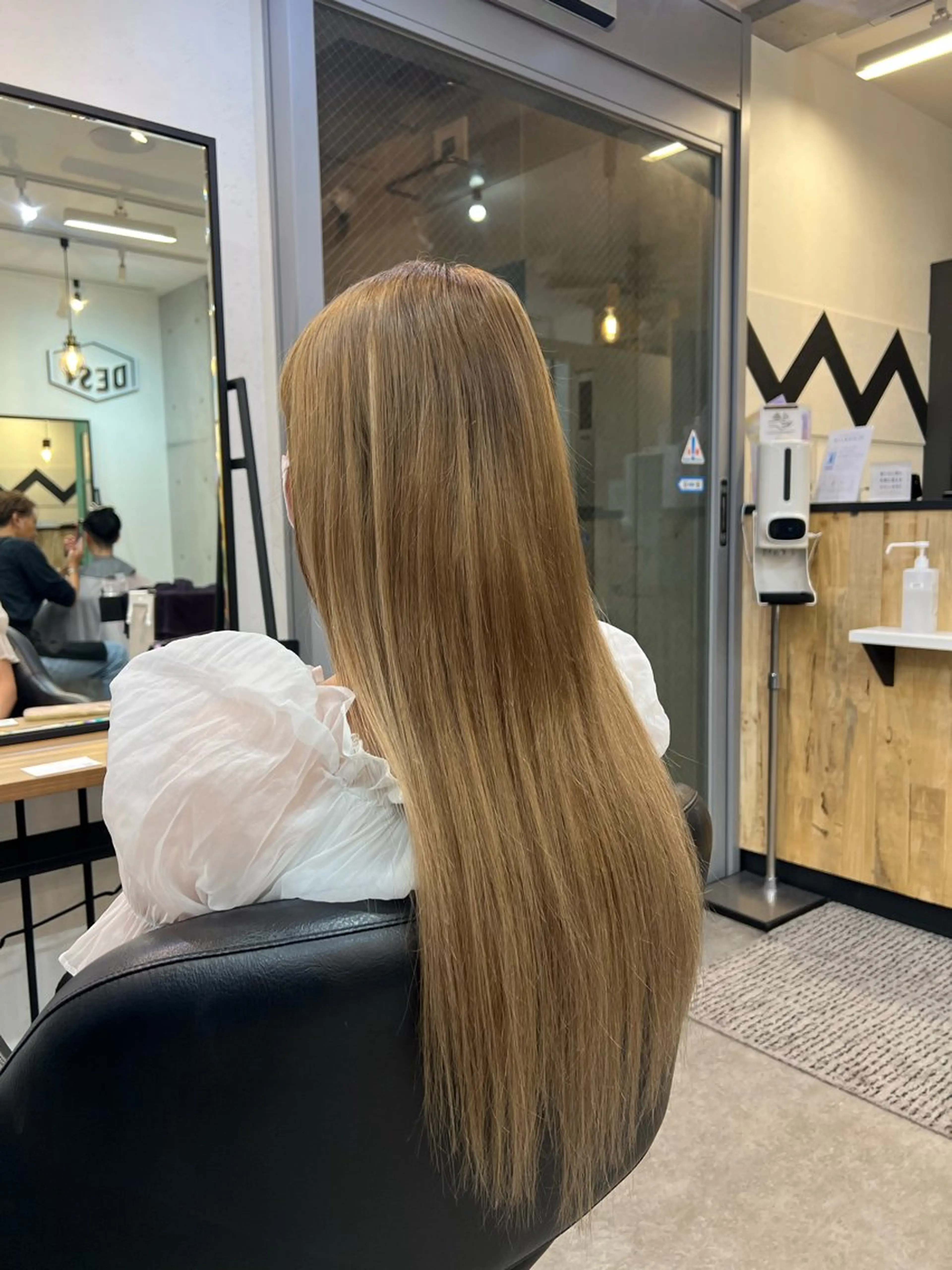 【DEST】 KAHOのヘアスタイル